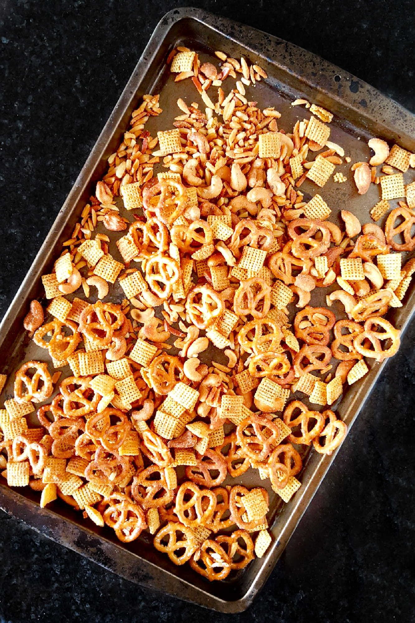 Craving something sweet and savory? Look no further than our Cinnamon Honey Nut Snack Mix – the perfect blend of flavors in one delicious bite. 🍯🌰 #snacktime #cinnamonsnackattack #CinnamonHoneyNutMix #HealthySnackIdeas #NuttyDelight #CraveWorthySnacks #FoodieFaves