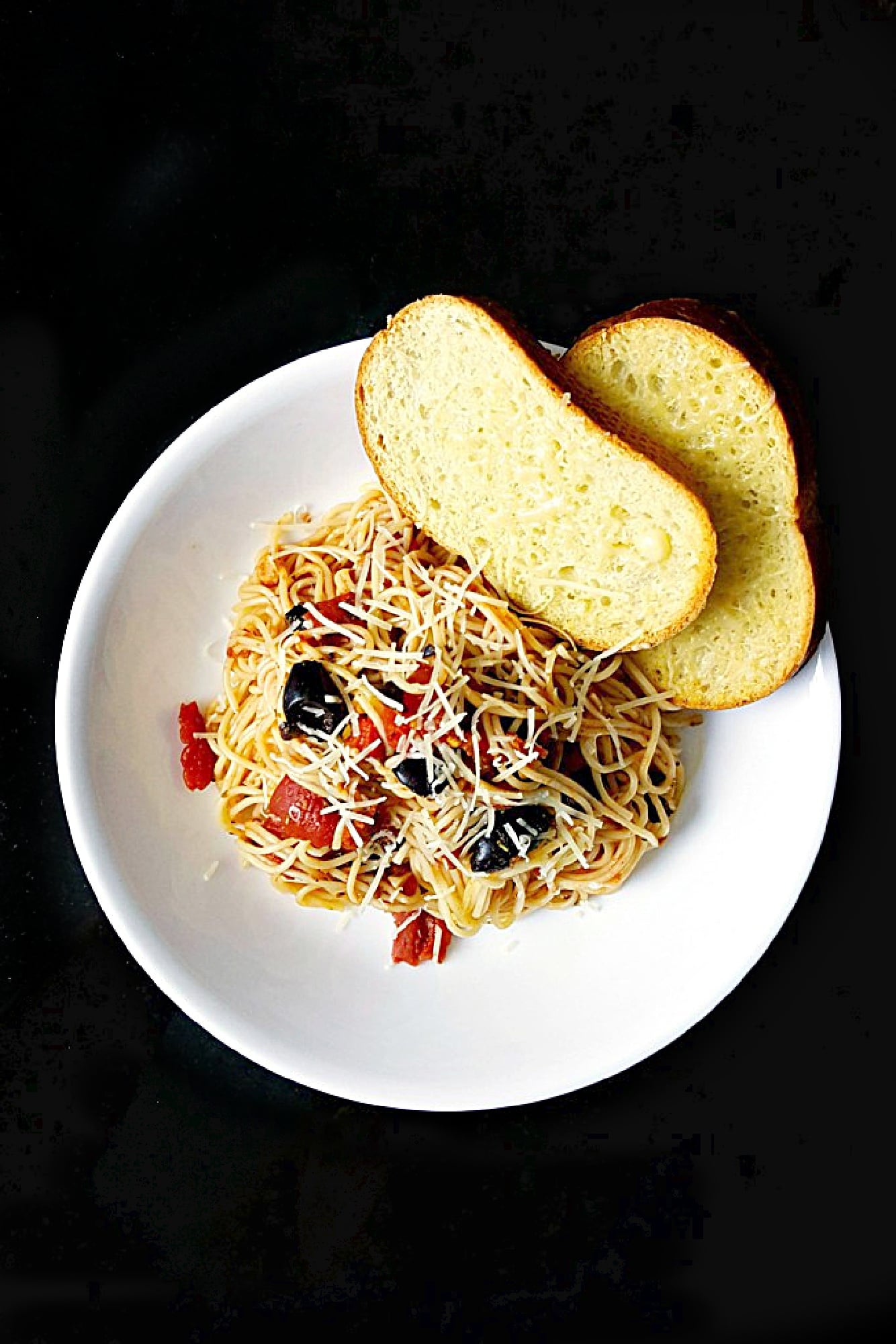 Tuscan Pomodoro is all about slowing down and savoring the little things. Picture yourself enjoying rustic flavors under the open sky with friends and family. #TuscanPomodoroDelight #ItalianCookingPassion #FlavorsofTuscany #TomatoLove #FoodieFinds #EatLocal #GardenFresh #ItalianCuisineGoals #PastaPerfection #FoodieApprovedEats