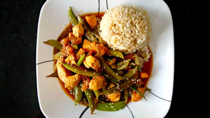 Hawaiian Sticky Chicken is a little sweet, sour, spicy, and crunchy but it’s packed with amazing texture and flavor.