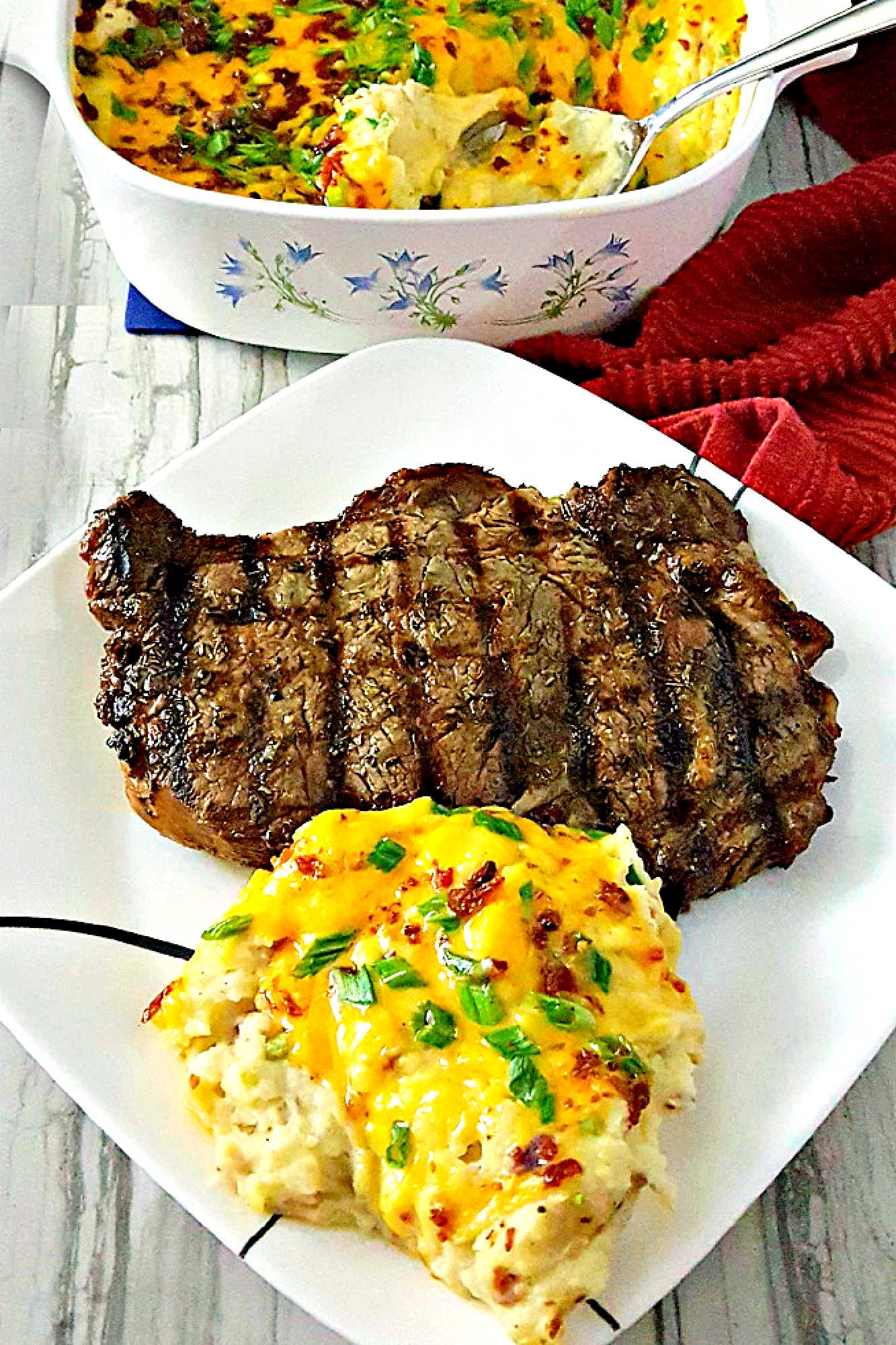 With just a few simple ingredients, you can create an amazing and delicious side dish. Twice Baked Potato Casserole has all the flavors of a twice baked potato in a flavorful side dish casserole. #potatorecipe #twicebakedpotato #potatocasserole #cheesybaconpotatoes