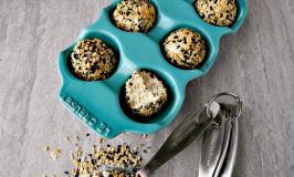 This spice blend packs a flavor punch! Everything Bagel Spice Blend Boursin Bites have that fave bagel flavor with creamy, herbed Boursin cheese inside. The perfect little pop of flavor-plosion you will love!
