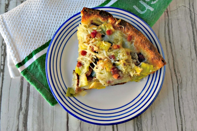 Potato Leek Skillet Pizza packs amazing flavor in a small package. All the delicious flavors are used in moderation for this crispy crusted appetizer or main dish pizza.