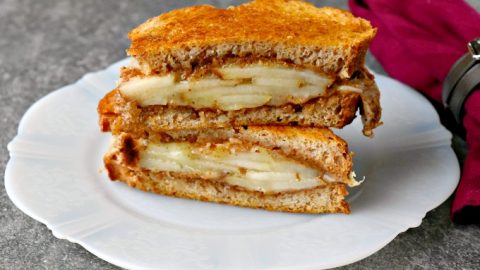 Almond Apple Manchego Grilled Cheese #AppleWeek