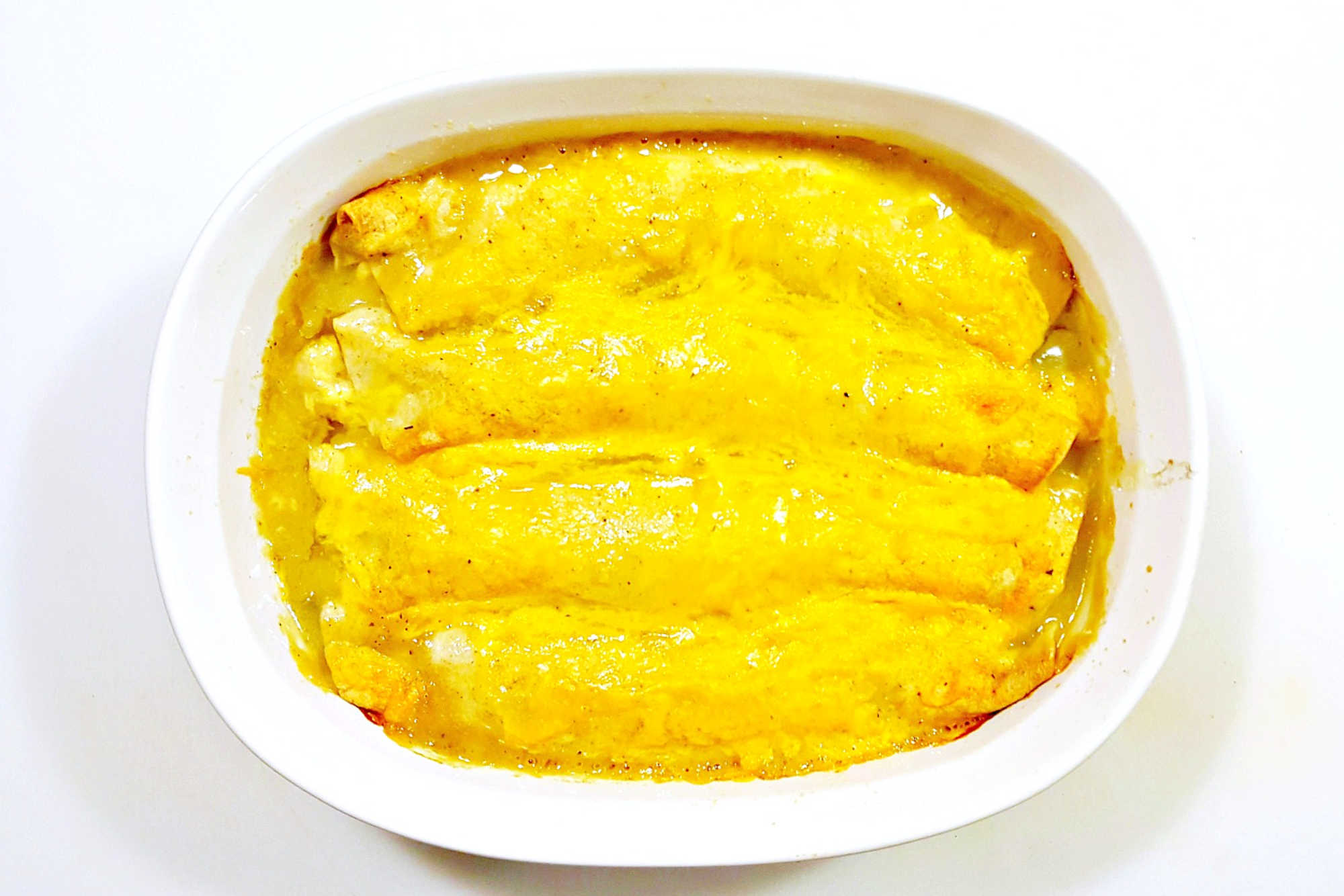 Looking for a new way to serve up your leftovers? Try these Turkey and Stuffing Enchiladas for a delicious and creative twist! 🍴🍗🎉 #leftoverrecipe #enchiladas #Thanksgivingleftovers #easyrecipe #ThanksgivingEats #EnchiladaLovers #TurkeyFeast #HolidayFlavors #MexicanStyleStuffing #LeftoverMakeover #ThanksgivingThrowback #enchiladas