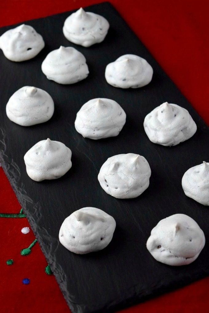 Peppermint Macaroons #ChristmasCookies