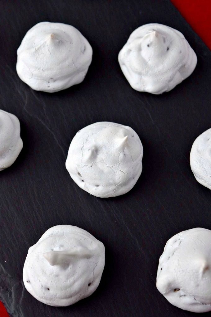 Peppermint Macaroons #ChristmasCookies