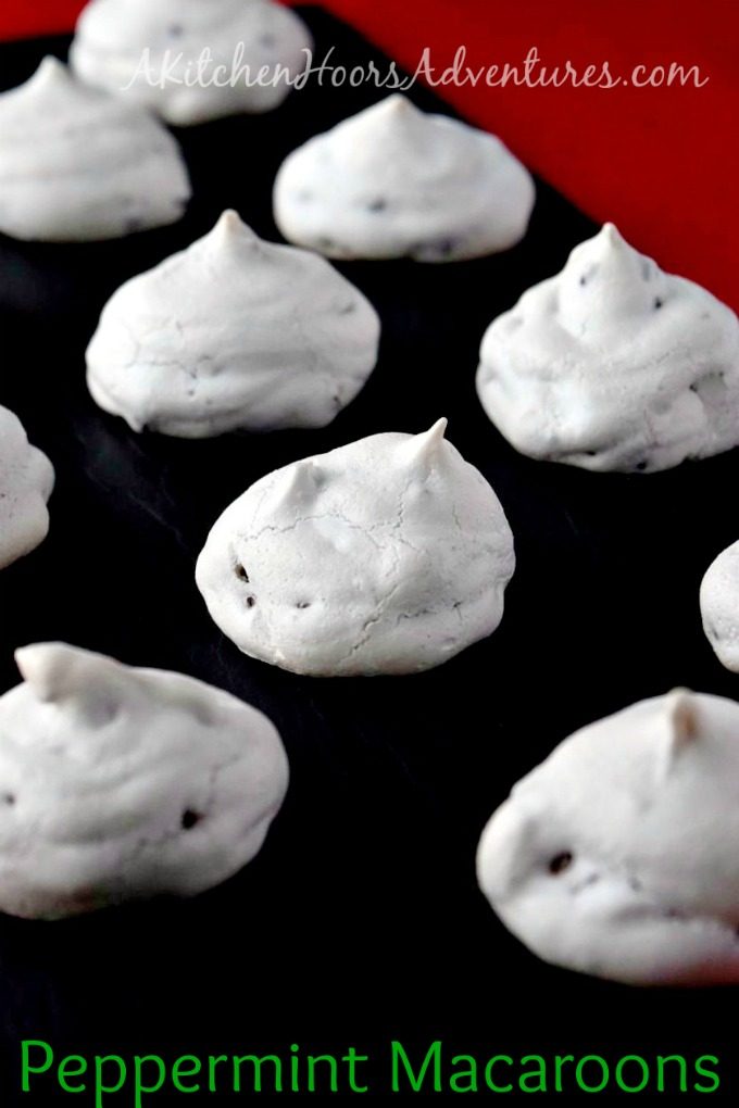 Peppermint Macaroons #ChristmasCookies