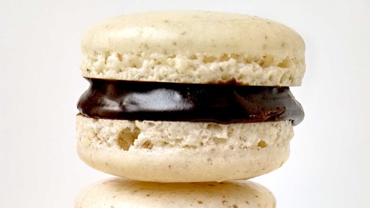 Sink your teeth into the ultimate flavor fusion with Derby Pie Macaron, a unique blend of Kentucky Derby tradition and French pastry perfection. Don't just take our word for it, try it for yourself! #MacaronMadness #DerbyDelights #BiteSizeBourbon #PiesAndPatisseries #MouthwateringMacarons #DerbyPieMacaron #MacaronObsessed #SweetTreats #KentuckySweets #MacaronLover
