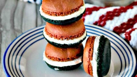 Berry Sangria Macaron has all the flavor of the drink that shares it's name.  These macaron have strawberries and blueberries in the shells and white wine buttercream in the middle. They have great sangria flavor in a delicate cookie.