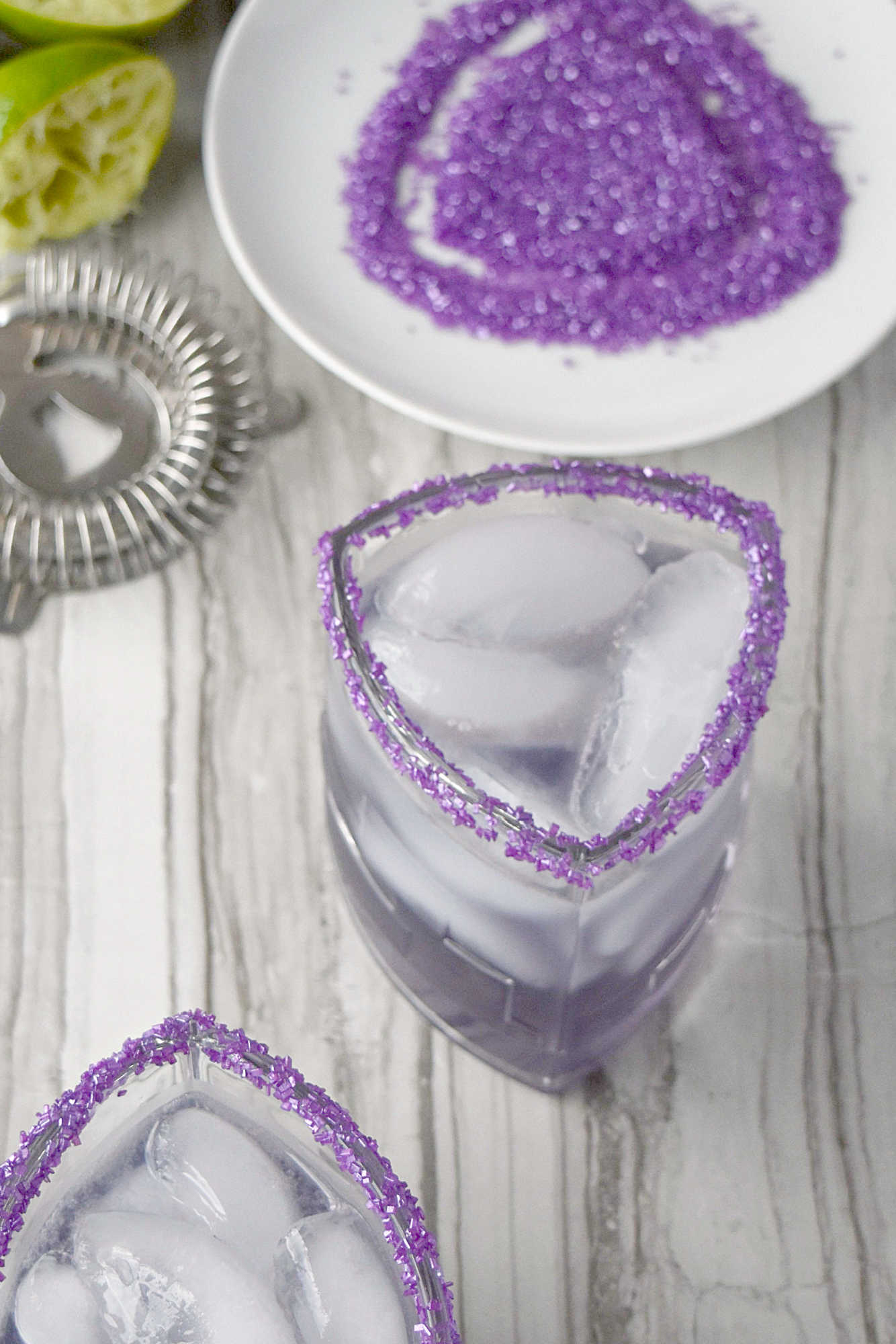 Have you ever tasted a Lightning Lavender Margarita? The balance of floral sweetness and zesty punch might become your new favorite. #BrunchWeek #JoyJolt #DrinkforJoy #Torani #SweetSquad #LightningLavenderMargarita #LavenderCocktails #CraftMargaritas #MixologyMagic #SummerSips