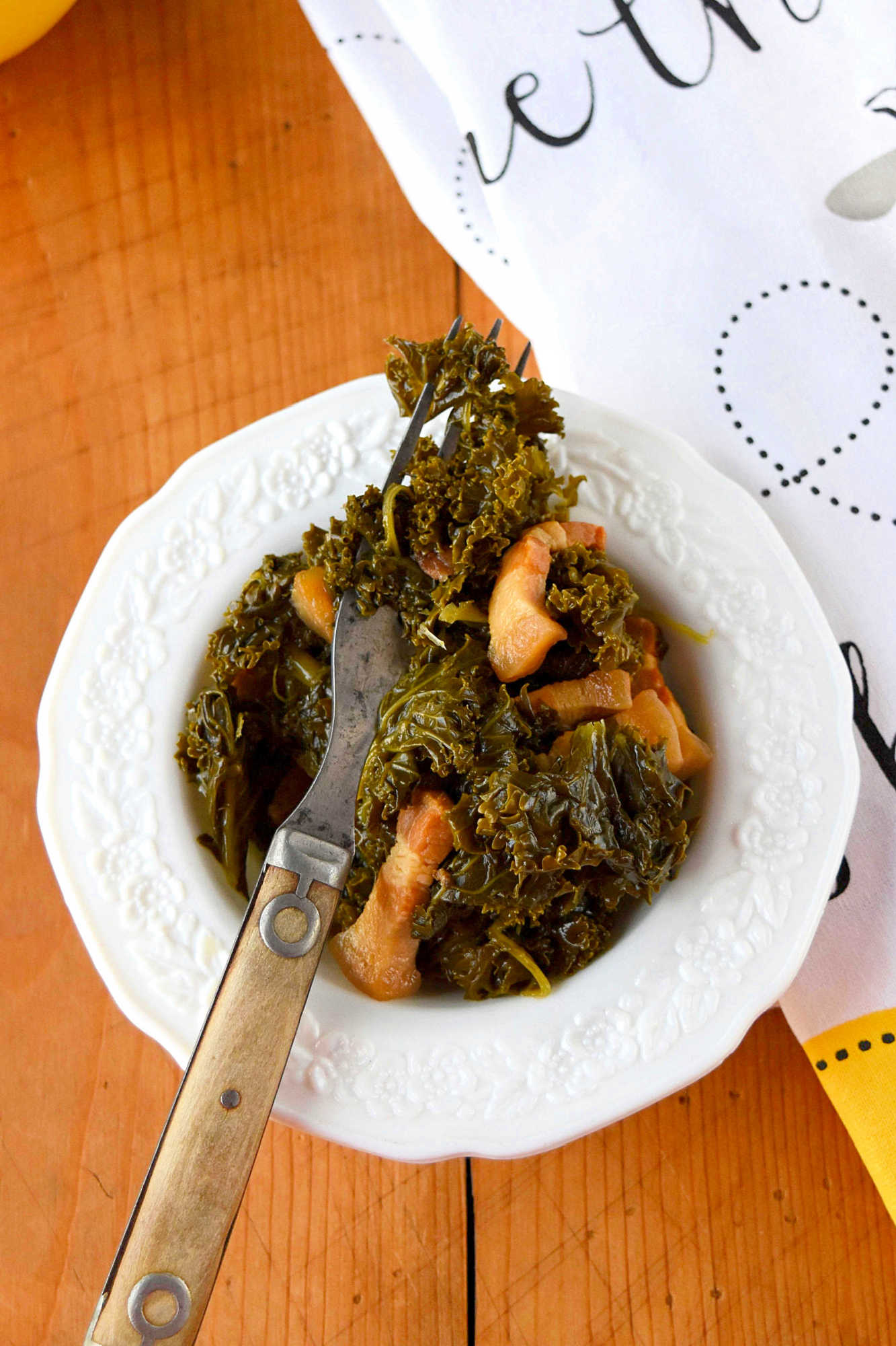 Ready to take your taste buds on a journey to the South? Look no further than Delicious Southern Kale! ๐
A mouthwatering experience that will leave you wanting more. #kalerecipe #southernkale #comfortfood #sidedish #SouthernKaleDelight #FarmFreshFlavors #SoulfulCooking #KaleRecipes #HealthyEatingHabits #SouthernFlavors #TasteTheSouth #DeliciousSouthernKale