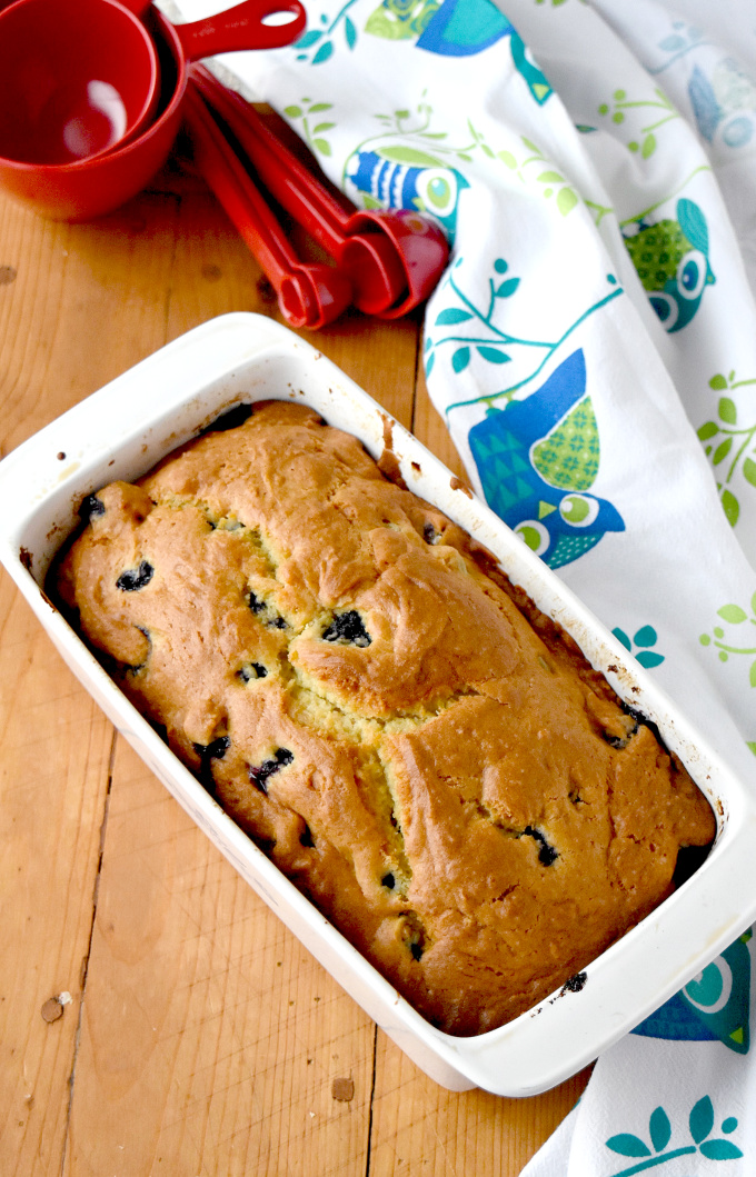 This Easy Blueberry Bread comes together in minutes. Then pop it into the oven for a delicious treat for your family. #BlueberryWeek