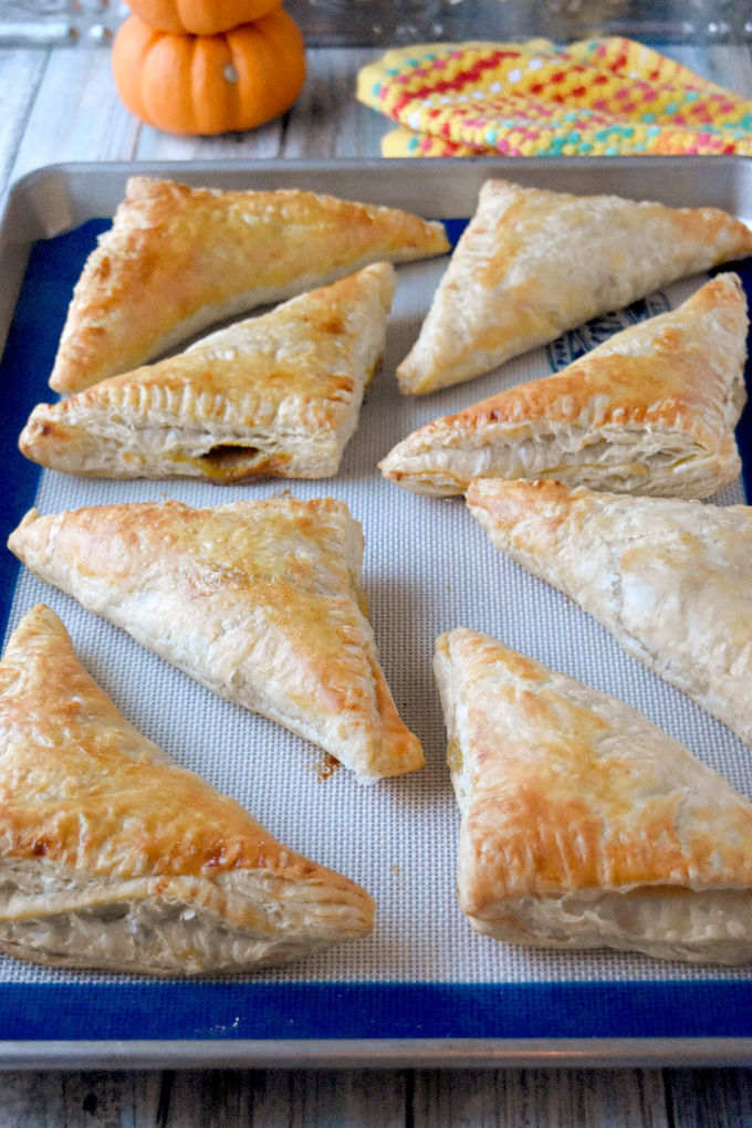 These Easy Pumpkin Turnovers are so easy, you can make them on a Friday evening after work.  When you're dead dog tired!  And they're made with 5 ingredients, too! #PumpkinWeek
