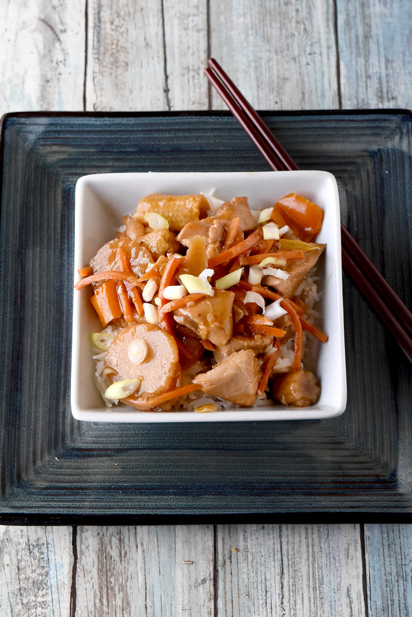 This Easy Chicken Stir-Fry with Homemade Sauce brings bold flavor, crisp veggies, and fast cooking to any weeknight. Perfect for meal prep, farmers market finds, and quick dinners.
#EasyDinner #ChickenStirFry #StirFryRecipe #FarmersMarketWeek #MealPrepIdeas #HomemadeSauce #QuickMeals