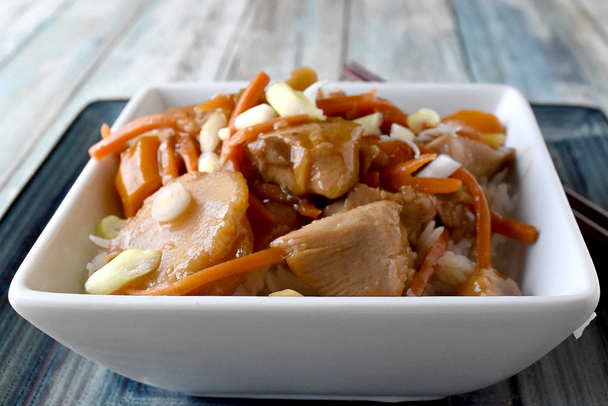 This Easy Chicken Stir-Fry with Homemade Sauce brings bold flavor, crisp veggies, and fast cooking to any weeknight. Perfect for meal prep, farmers market finds, and quick dinners.
#EasyDinner #ChickenStirFry #StirFryRecipe #FarmersMarketWeek #MealPrepIdeas #HomemadeSauce #QuickMeals