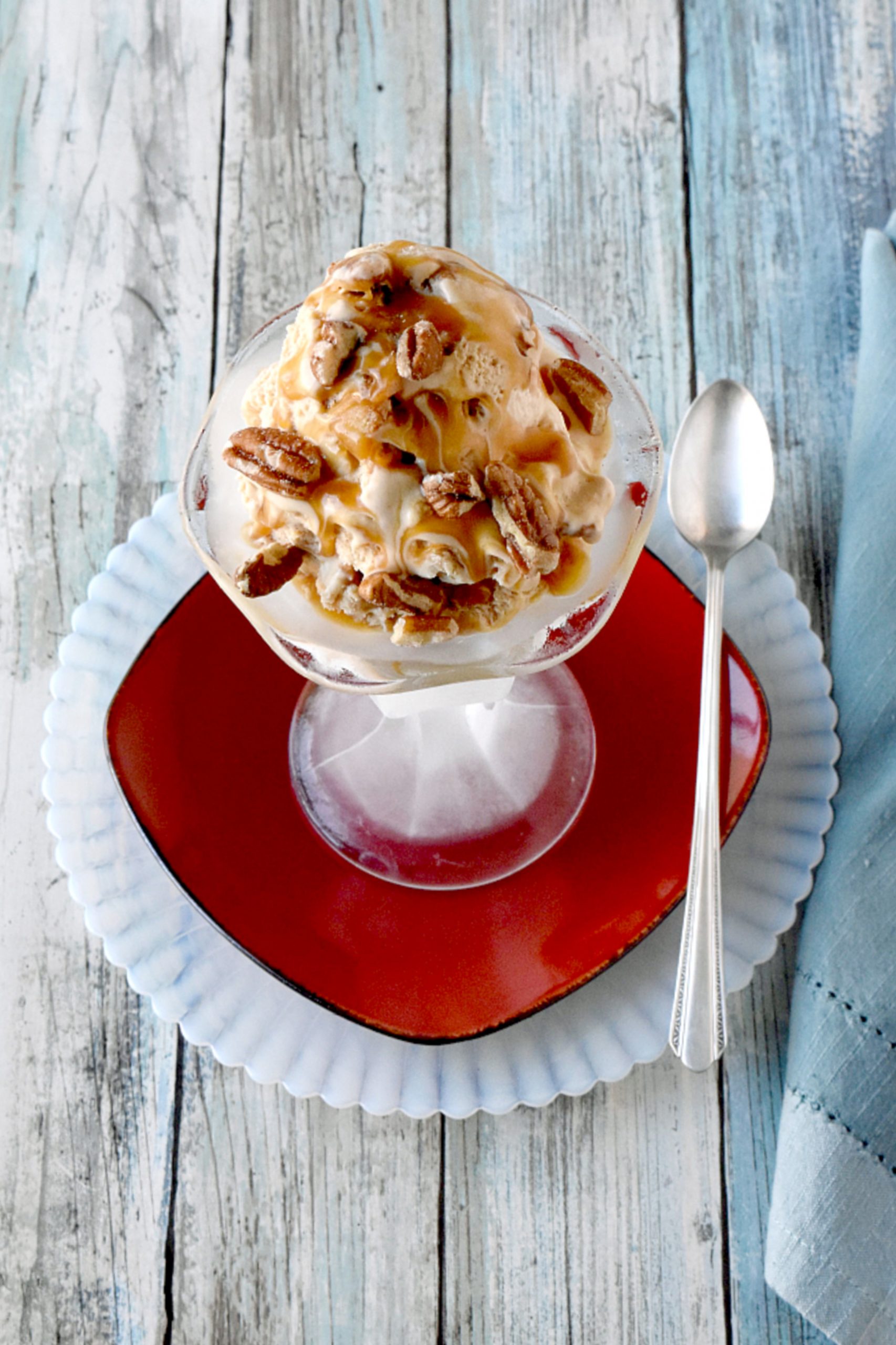 No Churn Caramel Apple Ice Cream is light and delicious with all the flavors of fall!  Double the batch because you're family will devour this quickly. #FallFlavors