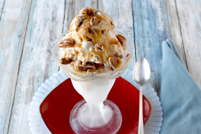 No Churn Caramel Apple Ice Cream is light and delicious with all the flavors of fall!  Double the batch because you're family will devour this quickly. #FallFlavors