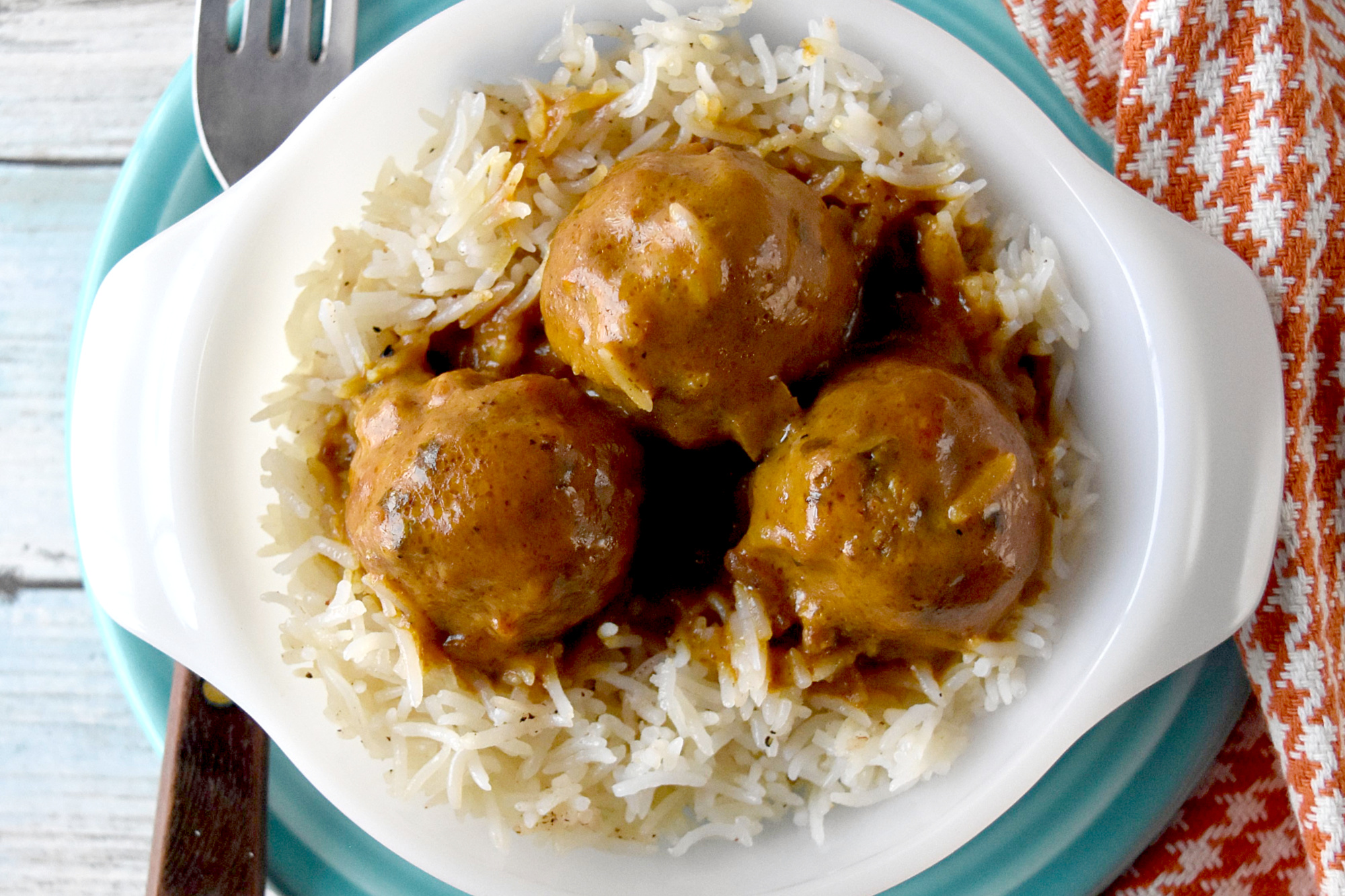 Thai Coconut Turkey Meatballs are packed with Thai flavor and creamy coconut goodness.  They’re a quick and easy meal for any night of the week.  #eatcleanlivehappy #kevinsnaturalfoods #kevinsrecipechallenge