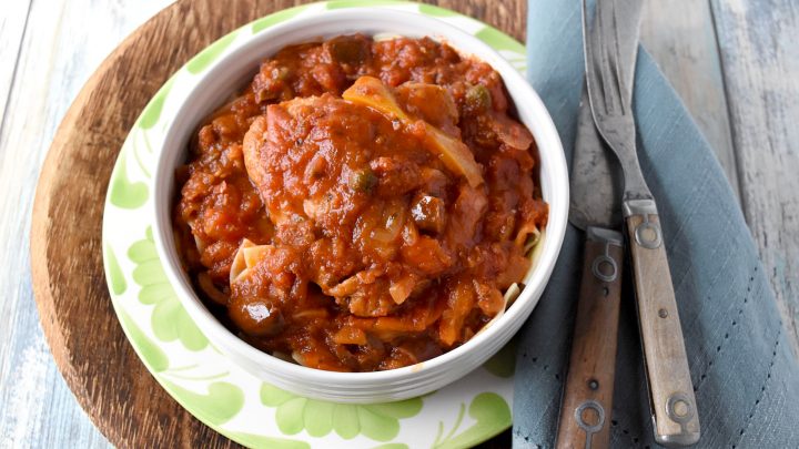 Easy Slow Cooker Cacciatore is hearty, rich, and perfect for cold nights!  It has complex flavors from simple ingredients. #NationalSlowCookerMonth