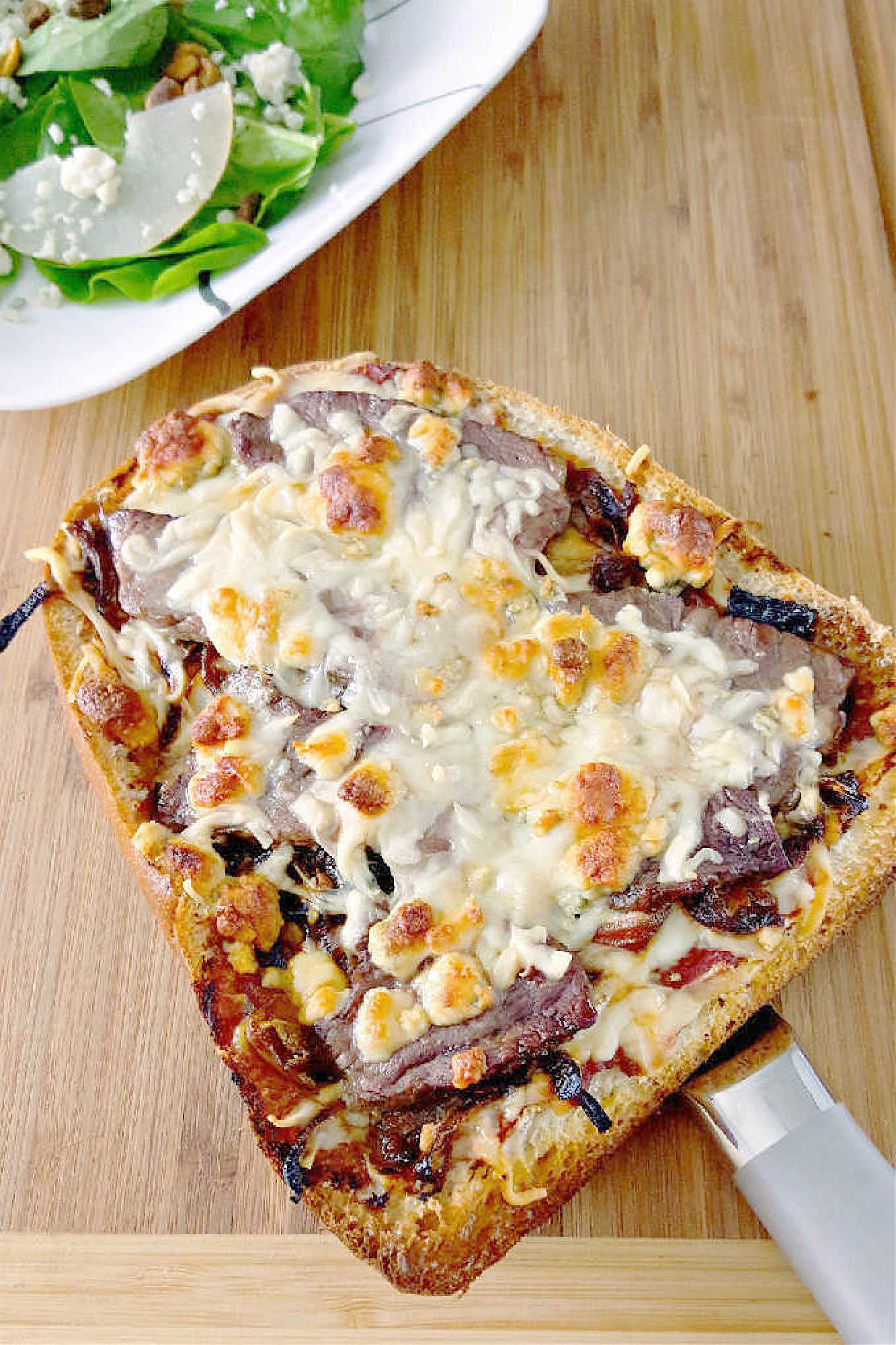 Transform your boring French bread into a gourmet meal with Filet French Bread Pizza! Discover the perfect blend of crispy crust, juicy filet, and gooey cheese in every bite. #filetfrenchbreadpizza #pizzalovers #homemadepizza #easyweeknightmeals #comfortfoodcravings