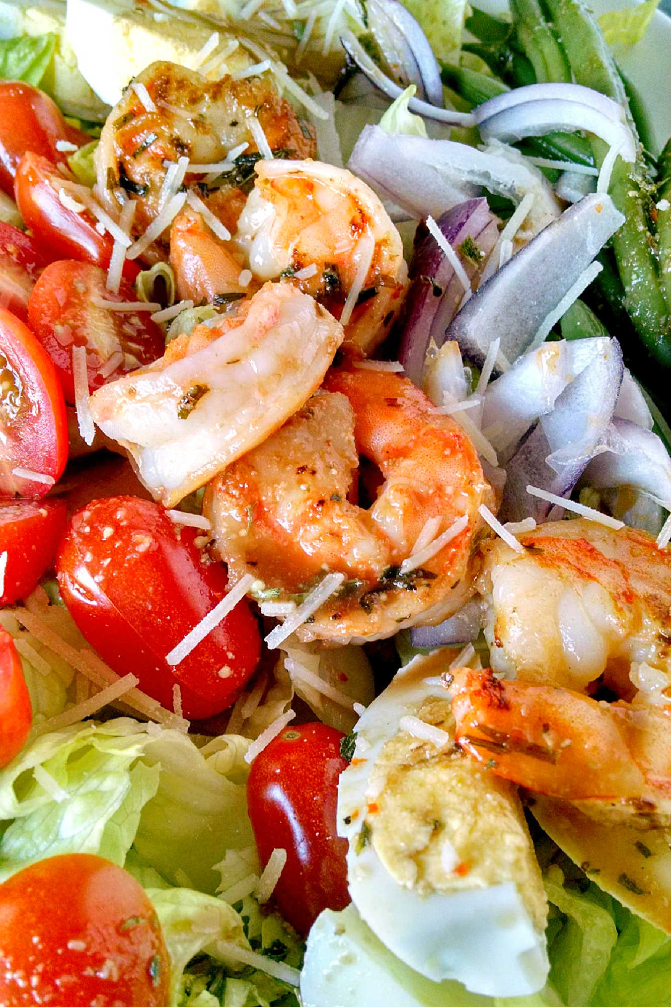 Add a fresh twist to your salad game with this delicious Grilled Shrimp Salad Niçoise! Quick and easy to make, perfect for a healthy lunch or dinner. #grilledshrimp #saladnicoise #seafoodlovers #summergrilling #healthyeats #salad #nicoise #GrilledShrimpSalad #HealthyEating #SummerSalads #NicoiseSalad #SeafoodLovers