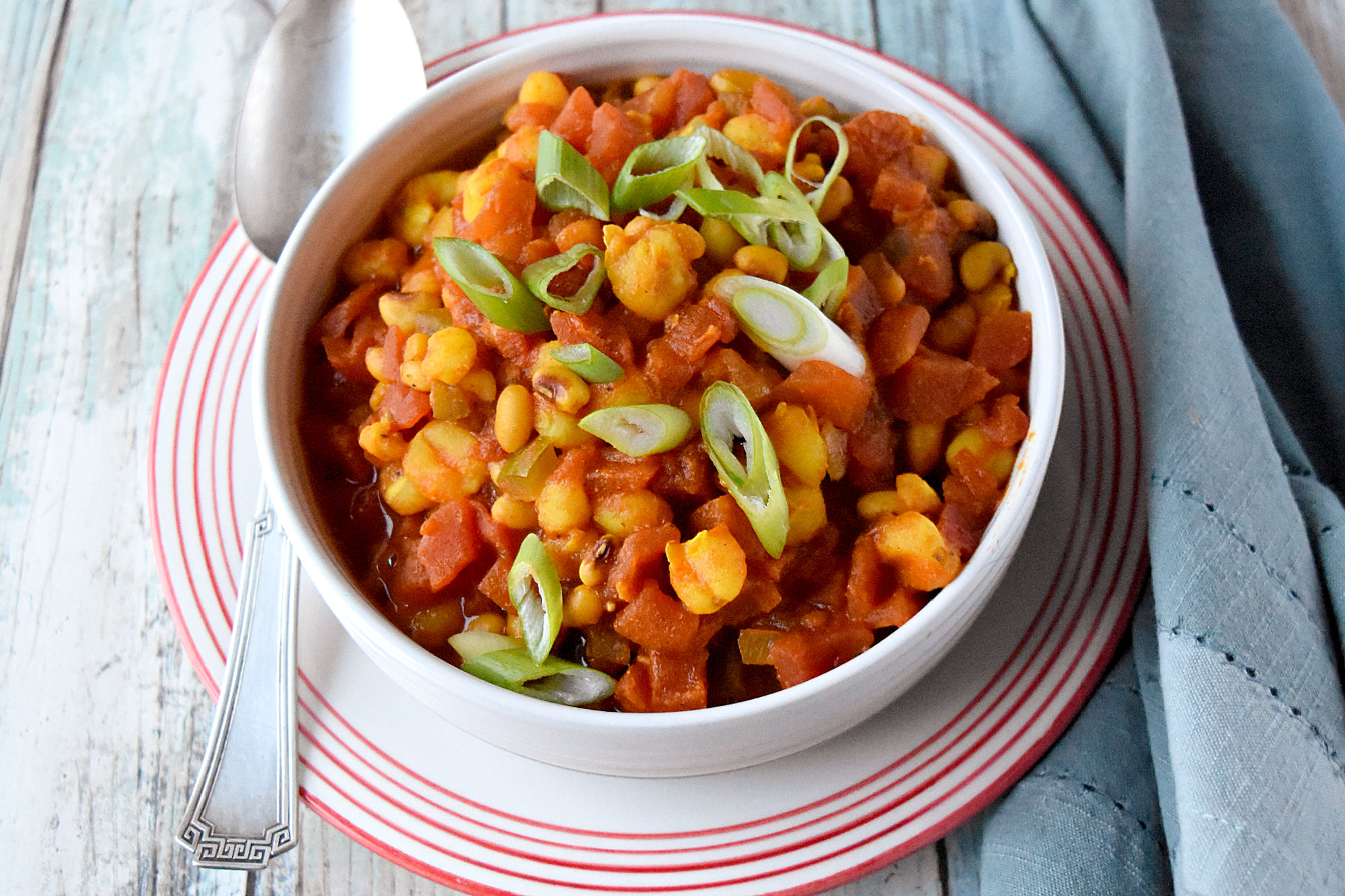 Quick Samp and Beans has delicious curry and tomato flavors.
