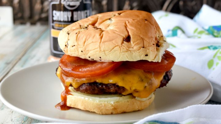 Barbecued Pork Burgers not only have barbecue sauce, but also a Smoky Honey seasoning bland that makes them smoky and sweet. #BBQWeek