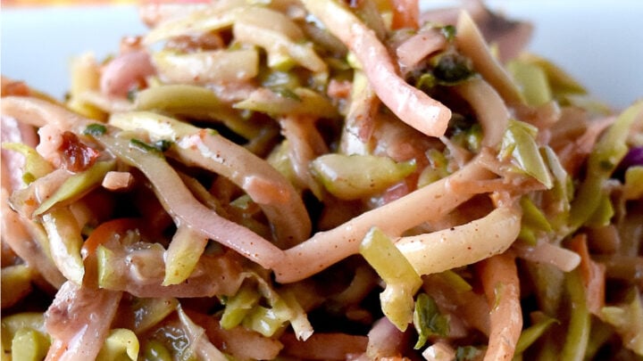 Chipotle Broccoli Slaw is super crunchy, packed with vegetables, and kick up with chipotle. It’s sweet and sour an oh so spicy! #BBQWeek #broccolislaw #chipotleslaw #coleslawrecipe