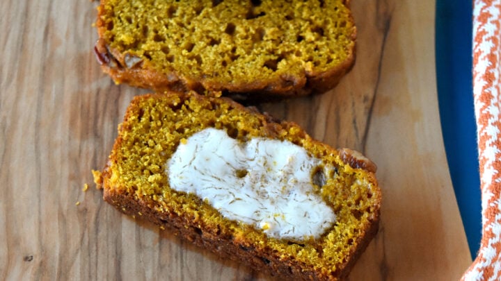 Get ready to elevate your pumpkin bread game and become the go-to pumpkin bread expert among your friends! This Easy Pumpkin Bread is moist, delicious, and packed with fall flavors! #PumpkinWeek #PumpkinBread #AutumnBakes #FallBaking #YummyPumpkin #SeasonalDesserts #PumpkinLove #DeliciousBread