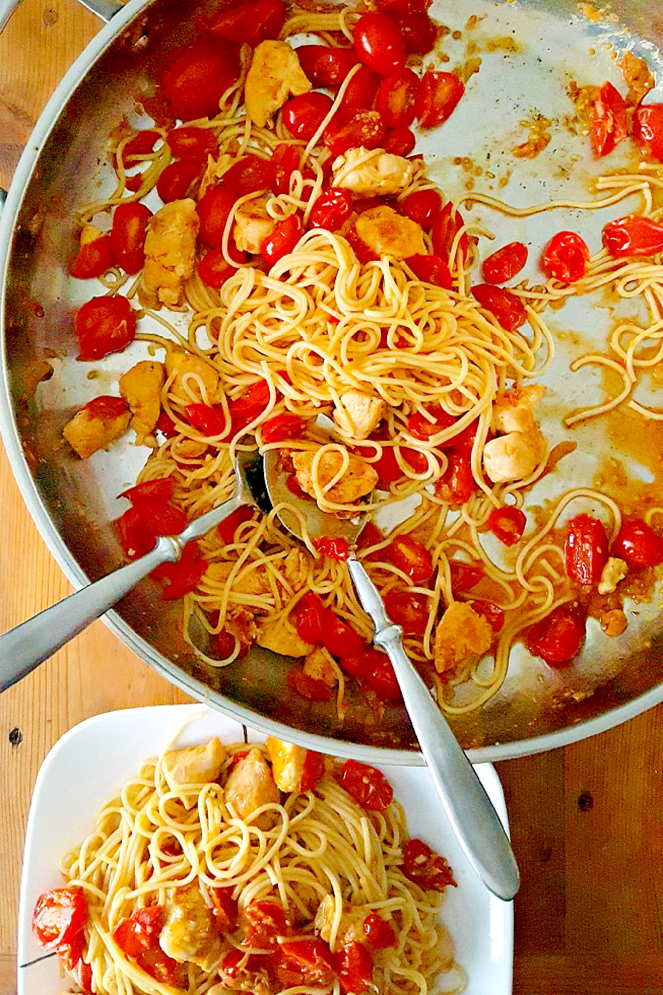 Impress your dinner guests with this deceptively simple Blistered Tomato Pasta with Chicken. The blistered tomatoes add a burst of flavor to the tender chicken and al dente pasta. #inseason #freshtomatoes #tomatopasta #chickenrecipe #chickenandpasta #PastaLoversDelight #FoodieFaves #HealthyEats #TomatoObsessed
