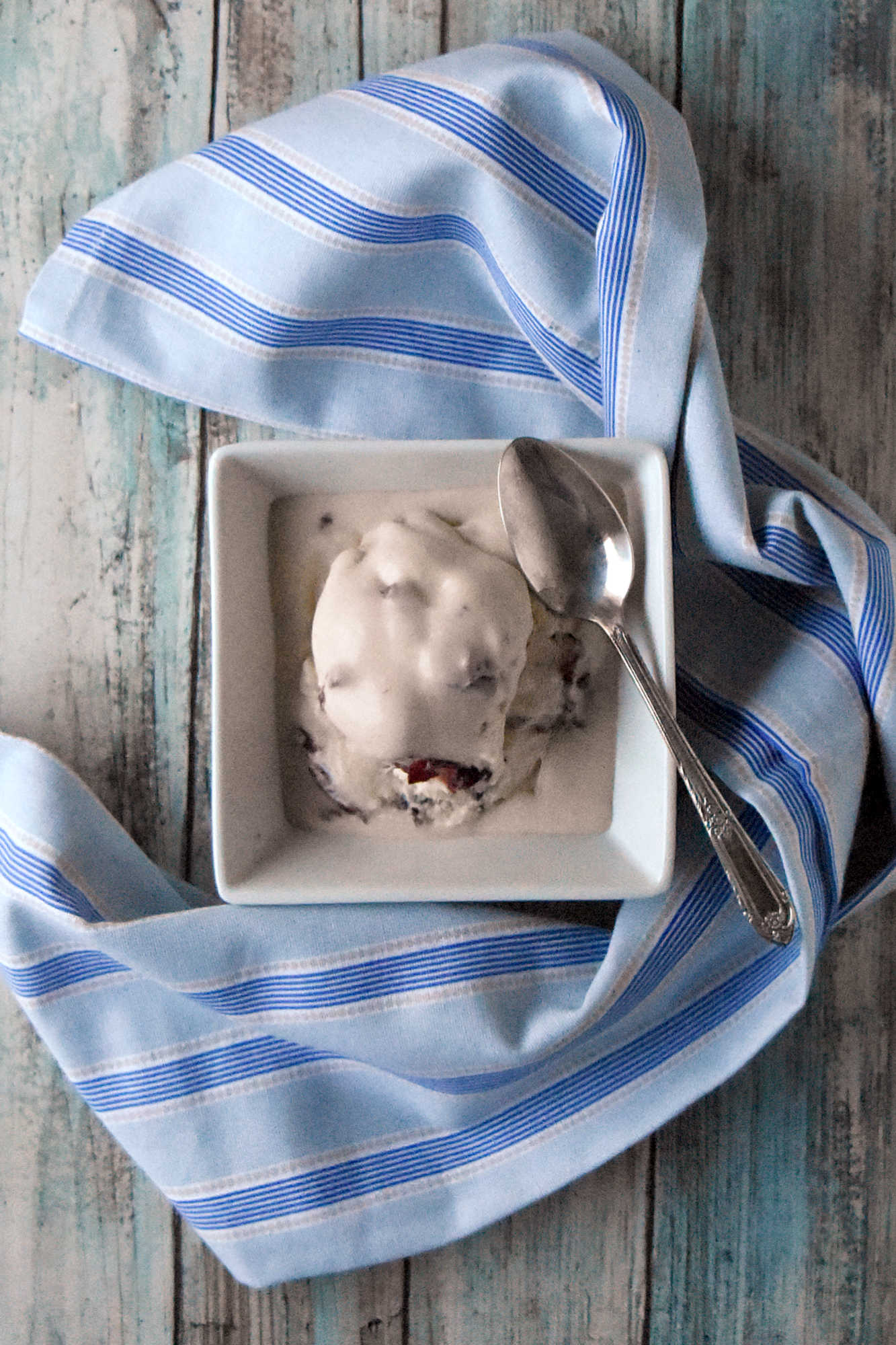 Indulge in a decadent dessert with our homemade cherry pie mascarpone ice cream. Every bite is a little bit of heaven. 🍒🍦 #IceCreamLoversUnite #CherryPieDelight #MascarponeMadness #SummerSweets #DessertGoals