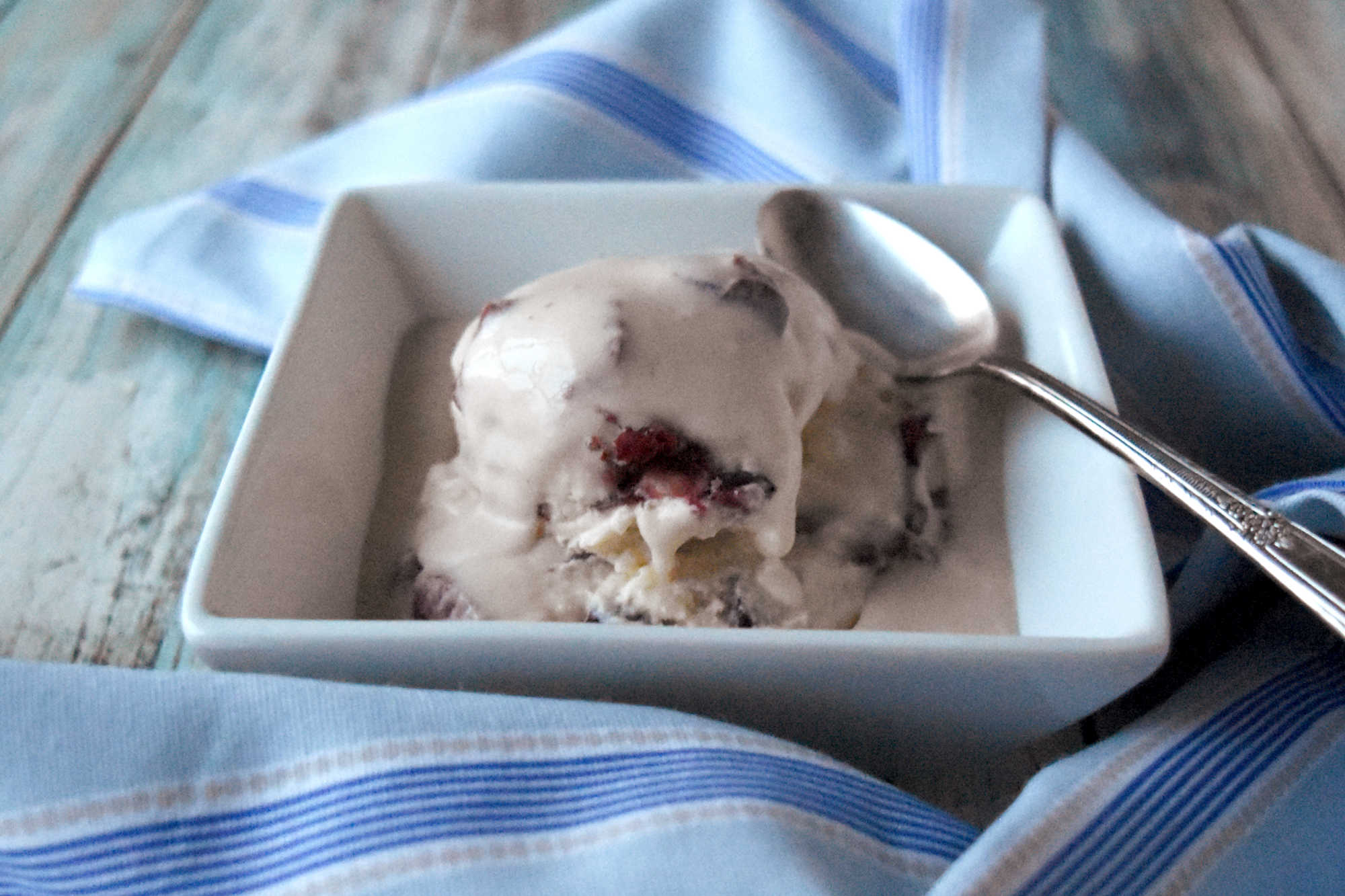 Indulge in a decadent dessert with our homemade cherry pie mascarpone ice cream. Every bite is a little bit of heaven. 🍒🍦 #IceCreamLoversUnite #CherryPieDelight #MascarponeMadness #SummerSweets #DessertGoals