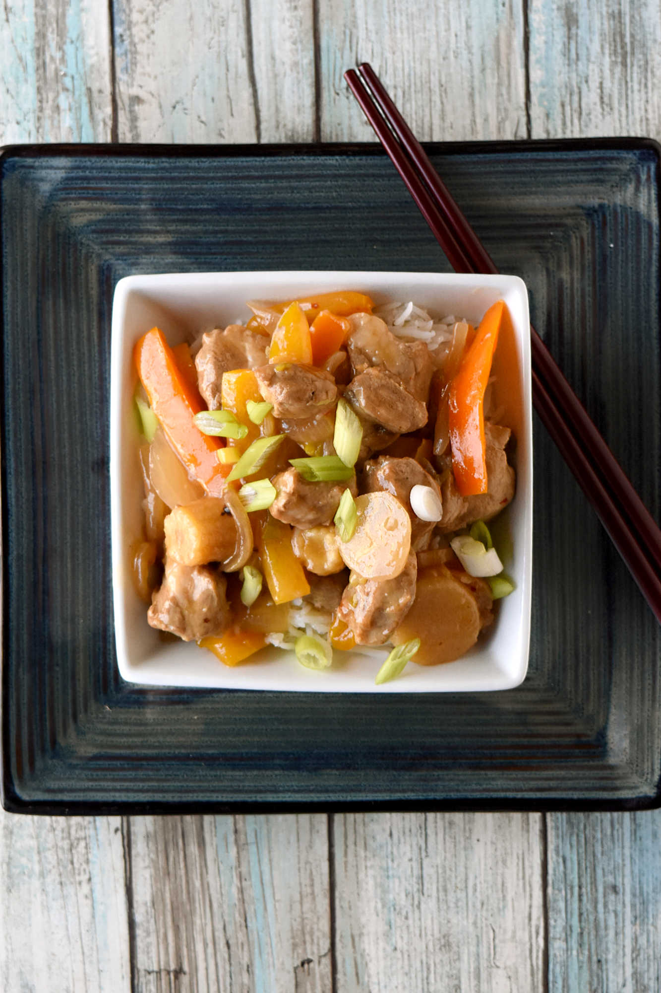 Spice up your dinner routine with this mouth-watering spicy pork and pepper stir-fry! Perfect for those who love a little kick in their meals. #chefapproved #weeknightwin #spiceituppork #easyrecipes #spicyflavors #deliciousdinners #spicypork #stirfry #spicyfoodlovers #asiancuisine #porkstirfry #homecookingadventures #flavorfuldelights #spicyfoodlove #stirfrydelight #porkloverlife #pepperpower #flavorfulmeals