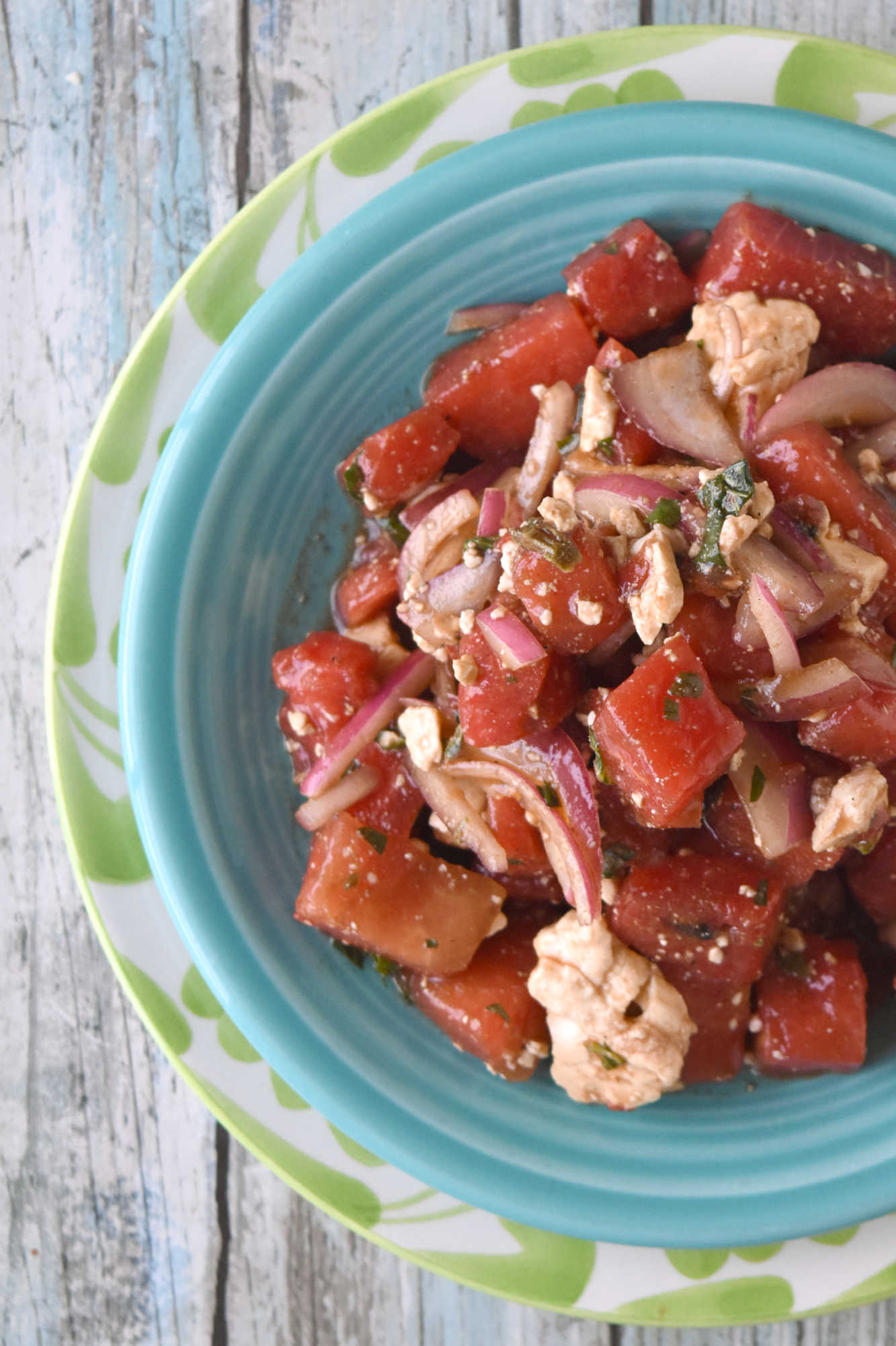Tired of boring salads? Add a kick of heat and sweetness with our Spicy Watermelon and Feta Salad! Guaranteed to impress your family and friends. #FarmersMarketWeek #SpicyWatermelonFetaSalad #RefreshingSummerSalad #FruityAndSavory #HealthySummerEats #TastySideDishEats