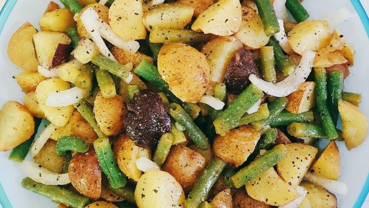 This Green Bean and Potato Salad combines fresh, simple flavors in an easy make-ahead dish that’s perfect for weeknight dinners or family barbecues.