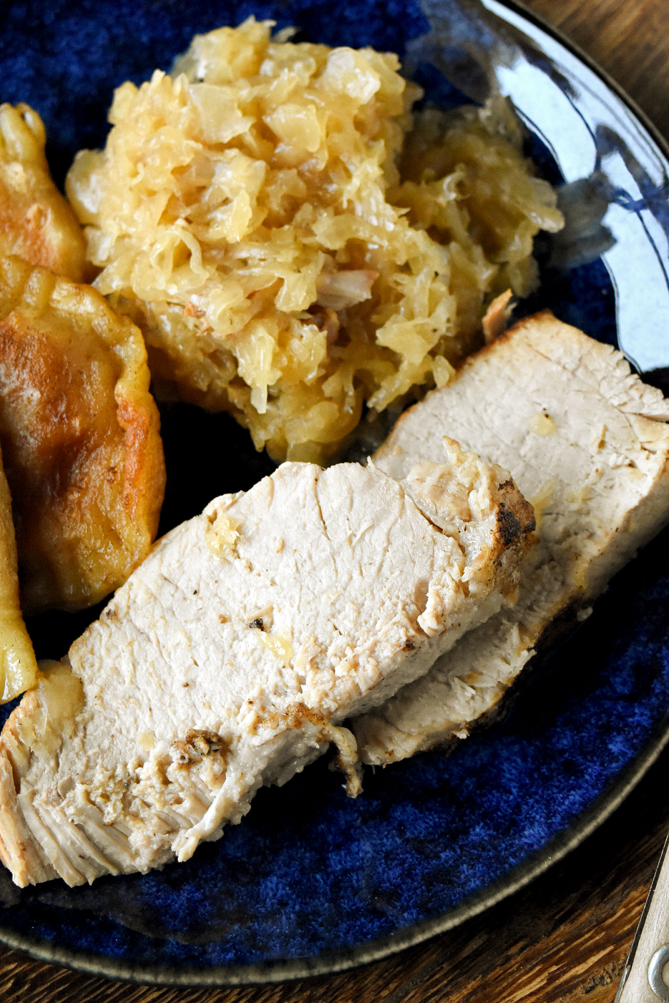 Cider Braised Pork Roast is tender with a perfect blend of sweet and savory. It's tender, juicy, bursting with flavor, and guaranteed to be a hit with the whole family. #CiderBraisedPork #PorkRoastPerfection #FarmToTableFoodie #PorkLoversUnite #SavoryAutumnEats
