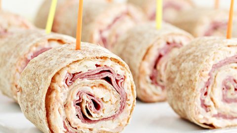 This Reuben Tortilla Pinwheels Recipe is perfect if you are wanting St. Patrick’s Day party food, or if you just love all the flavors in a Reuben sandwich.