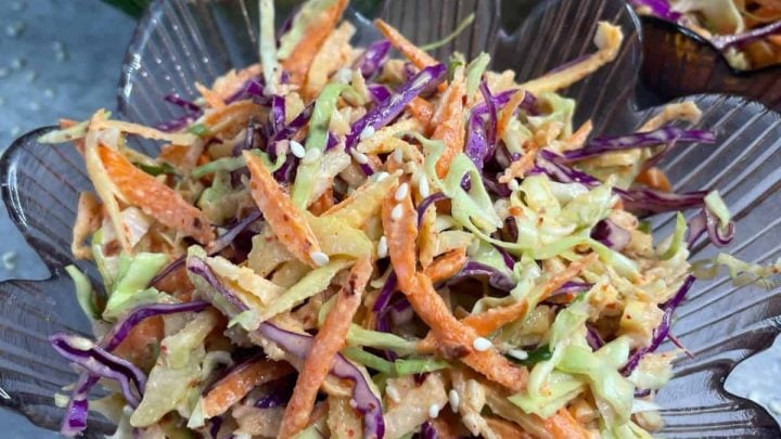 This vegan gochugaru jicama coleslaw is an irresitble and healthy salad tossed in a creamy and flavorful dressing that gives a striking balance of creaminess, heat, and sweetness!