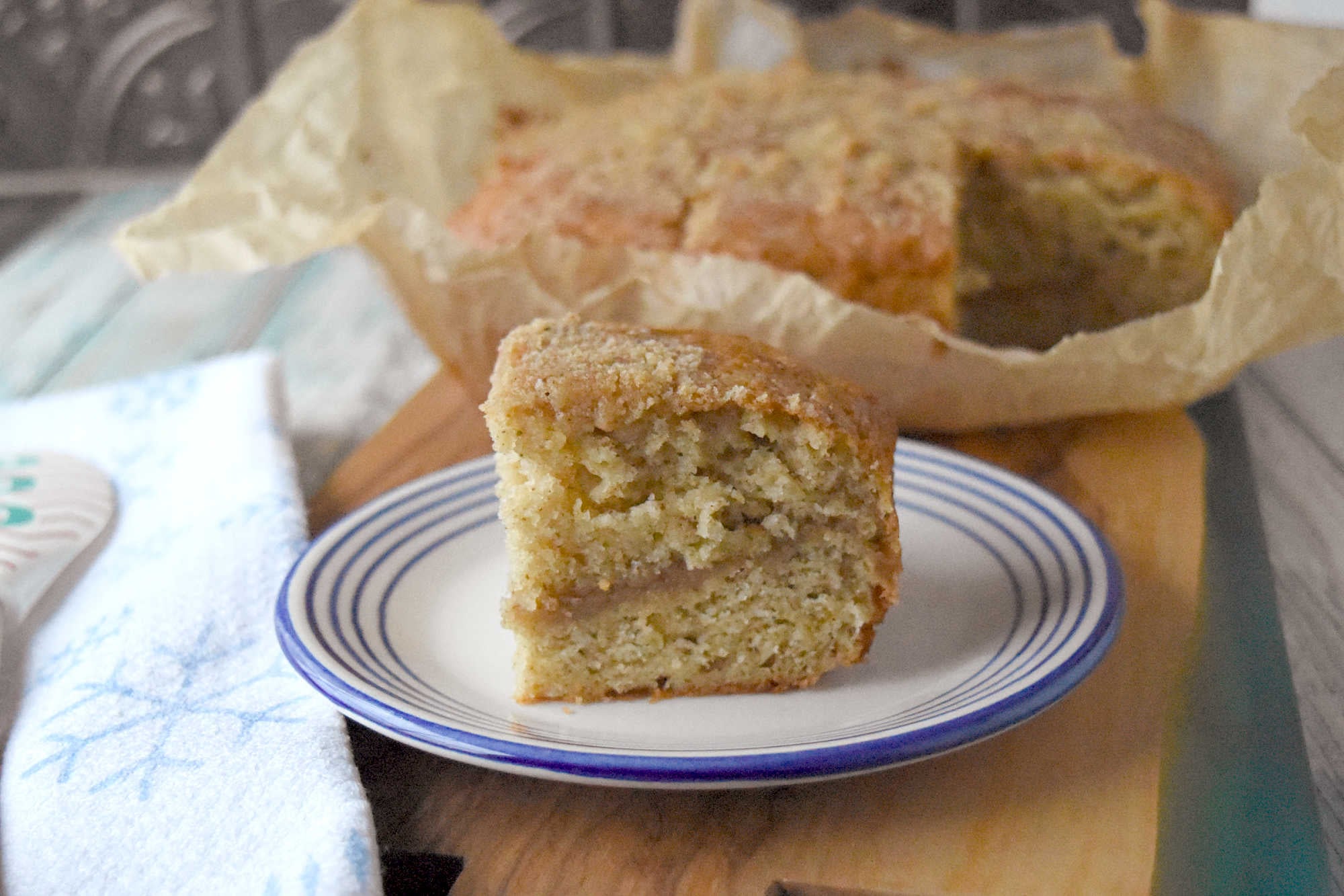 Looking for something new for your brunch table? Cardamom coffee cake is a perfect choice. The soft, tender crumb combined with a hint of spice will keep everyone asking for seconds. #ChristmasSweets #CardamomCoffeeCake #BakeWithSpices #CoffeeCakeCravings #TeaTimeTreats #SpicedSweetsociety