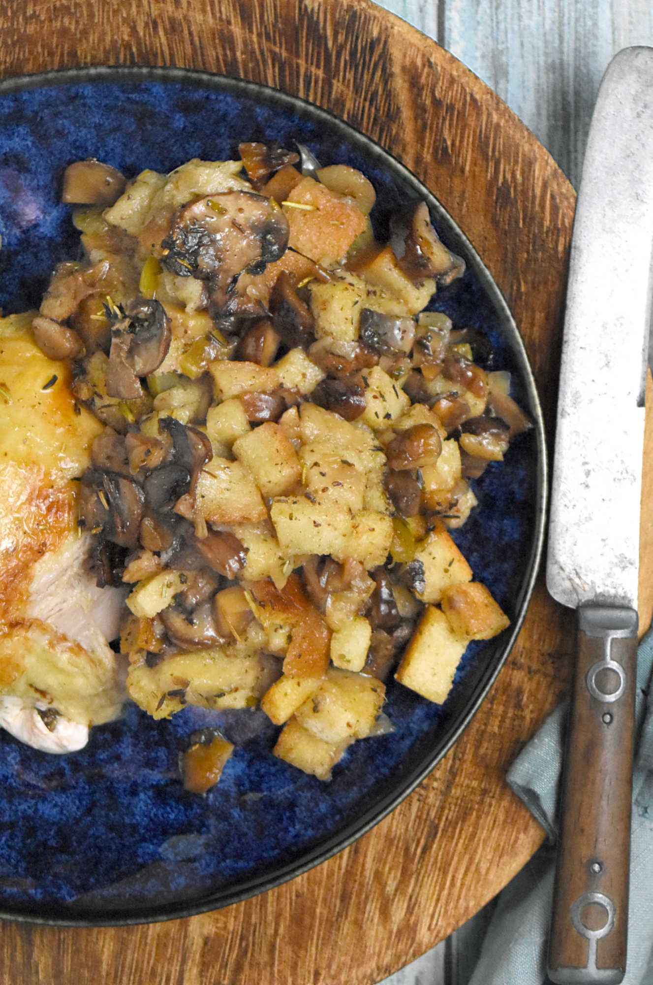 Nothing says comfort like homemade mushroom chestnut stuffing on the table. It’s the perfect way to bring everyone together for a cozy meal. Save this recipe for your next gathering. #HolidaySideDish #MushroomStuffingDelight #HolidaySideDishGoals #VegetarianThanksgivingRecipes #ChestnutLoversUnite #SimpleHolidayCookingIdeas