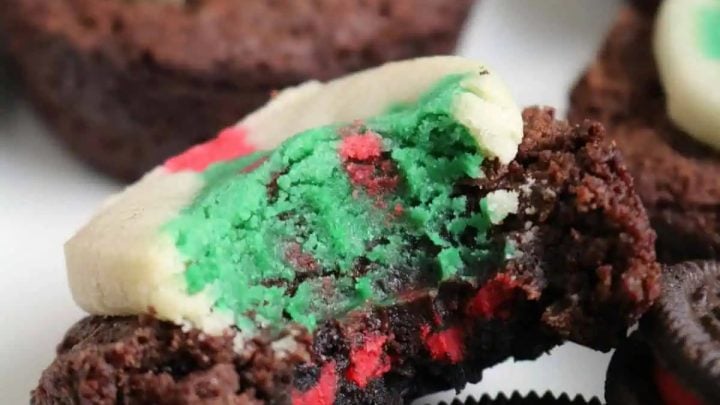 The holidays are not about picking and choosing. Have it all with these Oreo-stuffed, sugar cookie topped, Christmas cookie brownies.