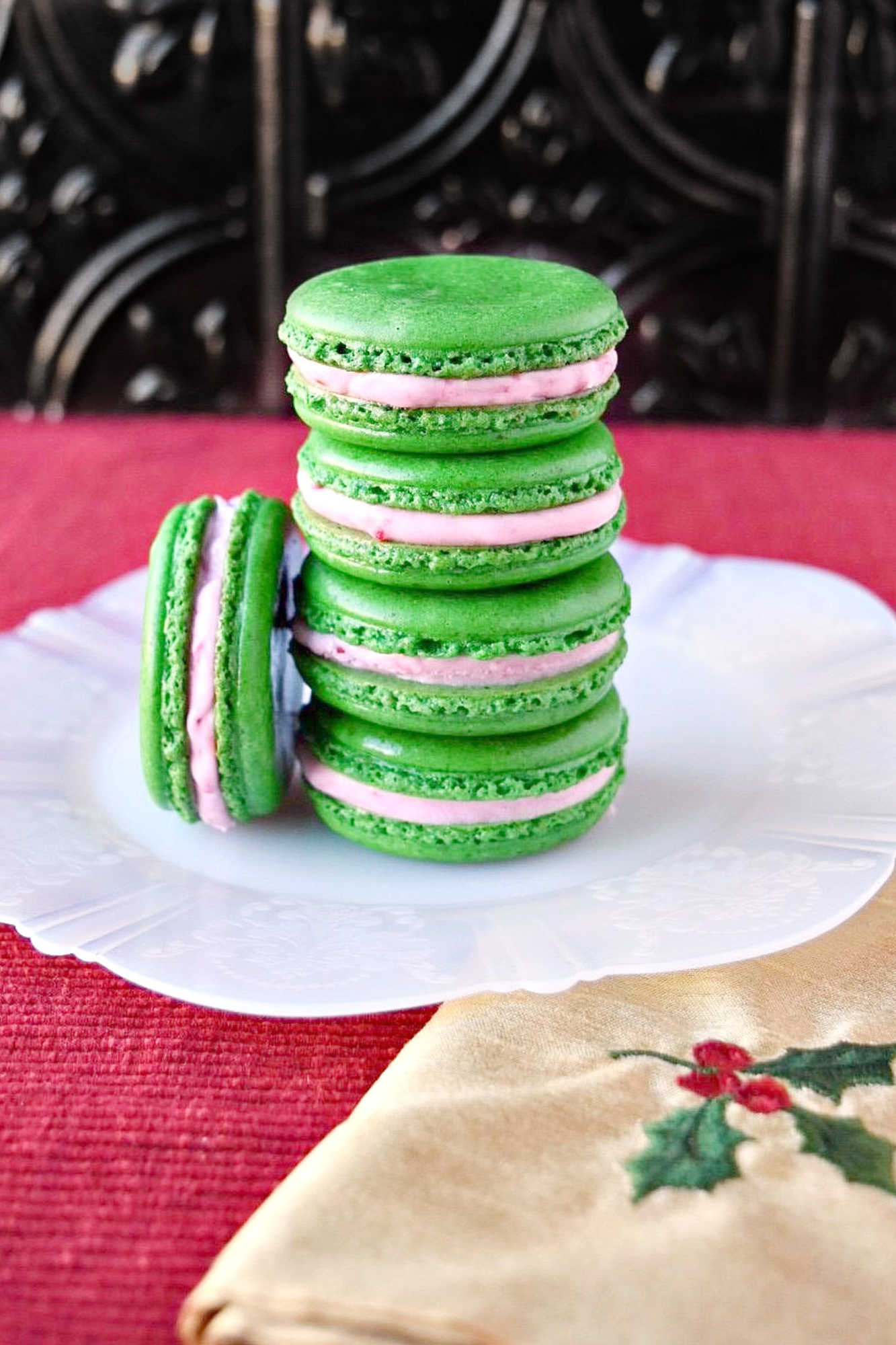 Enjoy the Pistachio Cranberry Macaron, where traditional French pastry meets the vibrant flavors of pistachio and cranberry. Each bite offers a wonderful mix of chewy texture and refreshing taste, perfect for any dessert table. #ChristmasCookies #macaron #cranberry #pistachio #MacaronMadness #PistachioLove #CranberryCravings #SweetTreats #FrenchPastryFaves