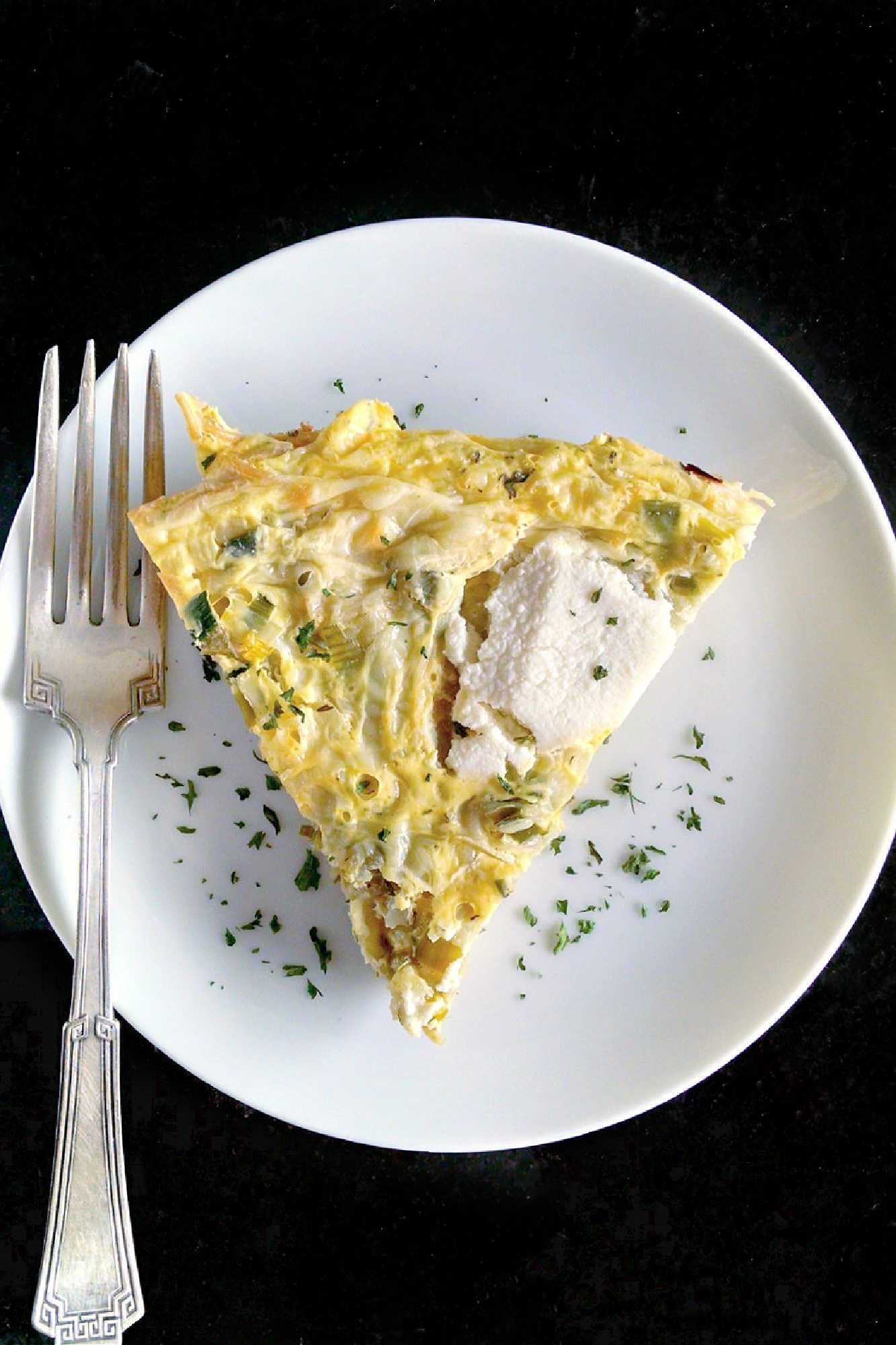 Leftover spaghetti just met its match in this ricotta pasta frittata, perfect for those laidback brunches or easy dinners that bring everyone together. Try making it for your next at-home gathering and watch how quickly it disappears. #RicottaPastaFrittata #PastaFrittata #ItalianBrunch #EggcellentEats #CheesyGoodness #PastaFrittataRecipe #ItalianEggDish #EasyWeeknightMeal #SavoryBreakfastIdeas