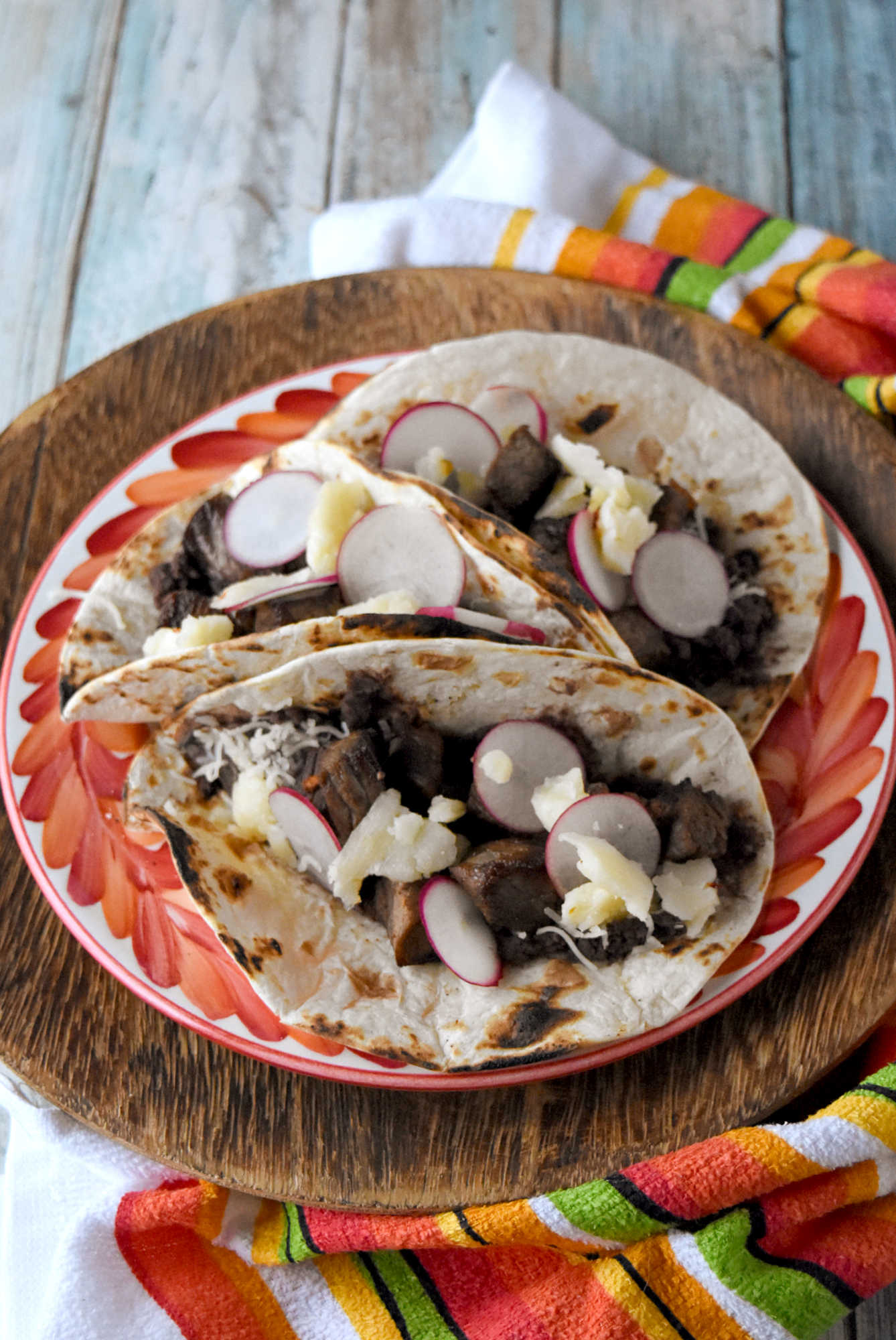 Nothing beats the delicious aroma and tender meat in our carne asada street tacos, served hot and bursting with flavor. Make your meal memorable. #TacoTuesday #MexicanFood #StreetTacoLove #FoodieFaves #TacoTruckTreats