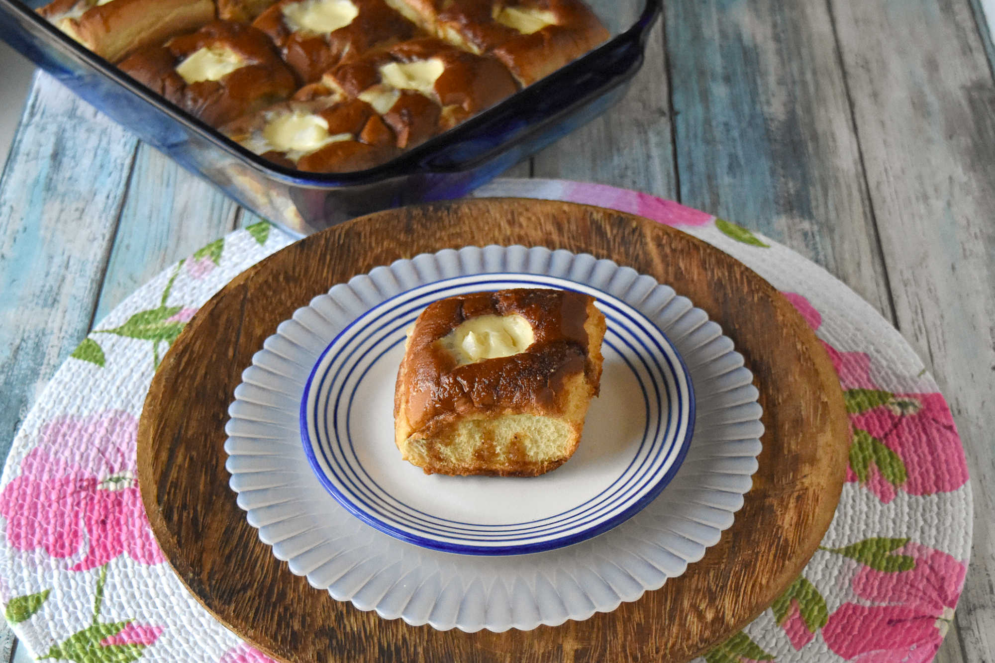 Bring a sweet twist to your brunch with King's Hawaiian Tropical Cheesecake Danish. Each bite blends creamy cheesecake and tropical fruit on fluffy, irresistible pastry. A must-have for your next gathering. #BrunchWeek #KingsofCheesecake #TropicalTreats #DanishDelight #FoodieFaves #IslandBites