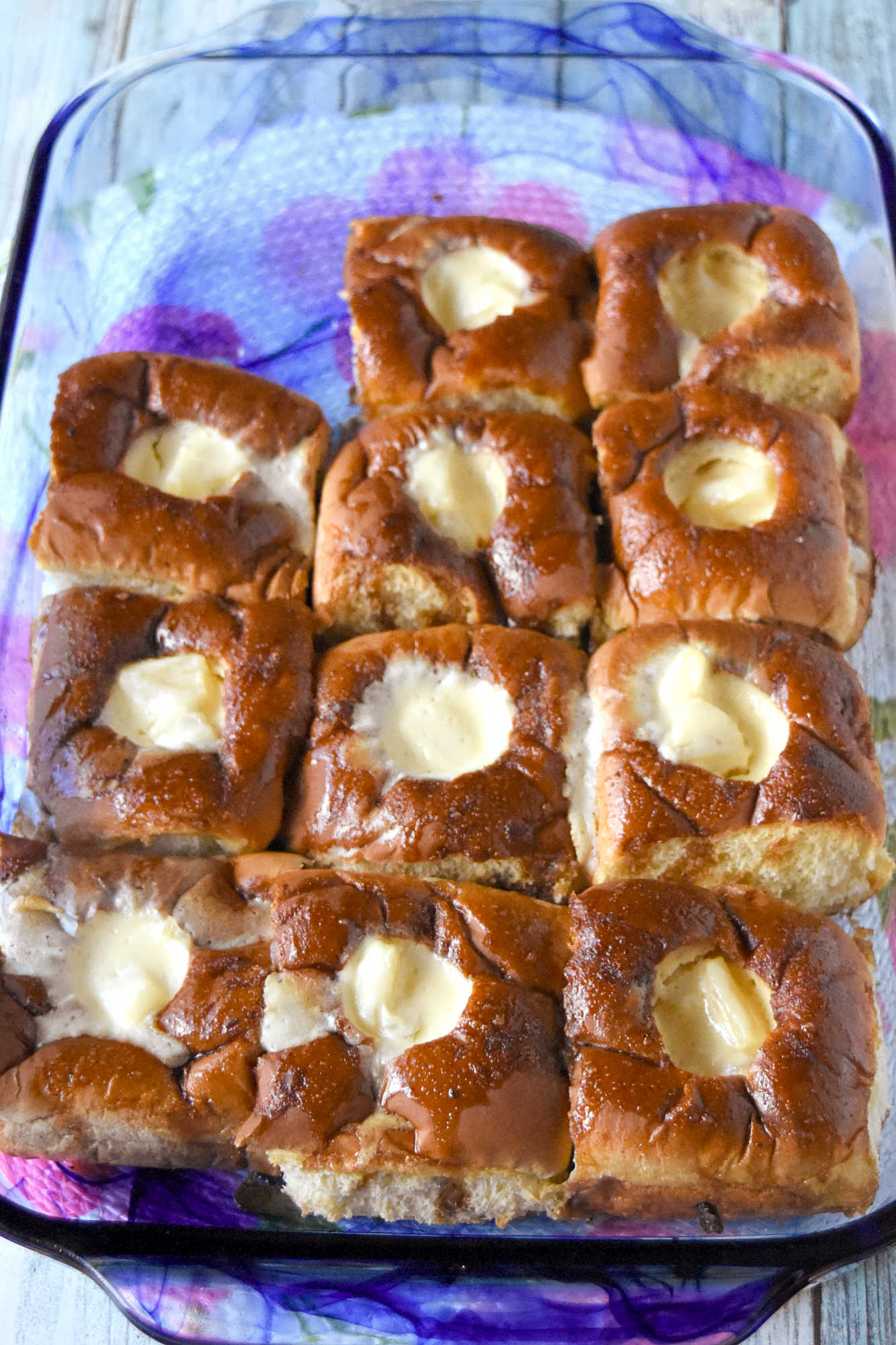 Bring a sweet twist to your brunch with King's Hawaiian Tropical Cheesecake Danish. Each bite blends creamy cheesecake and tropical fruit on fluffy, irresistible pastry. A must-have for your next gathering. #BrunchWeek #KingsofCheesecake #TropicalTreats #DanishDelight #FoodieFaves #IslandBites