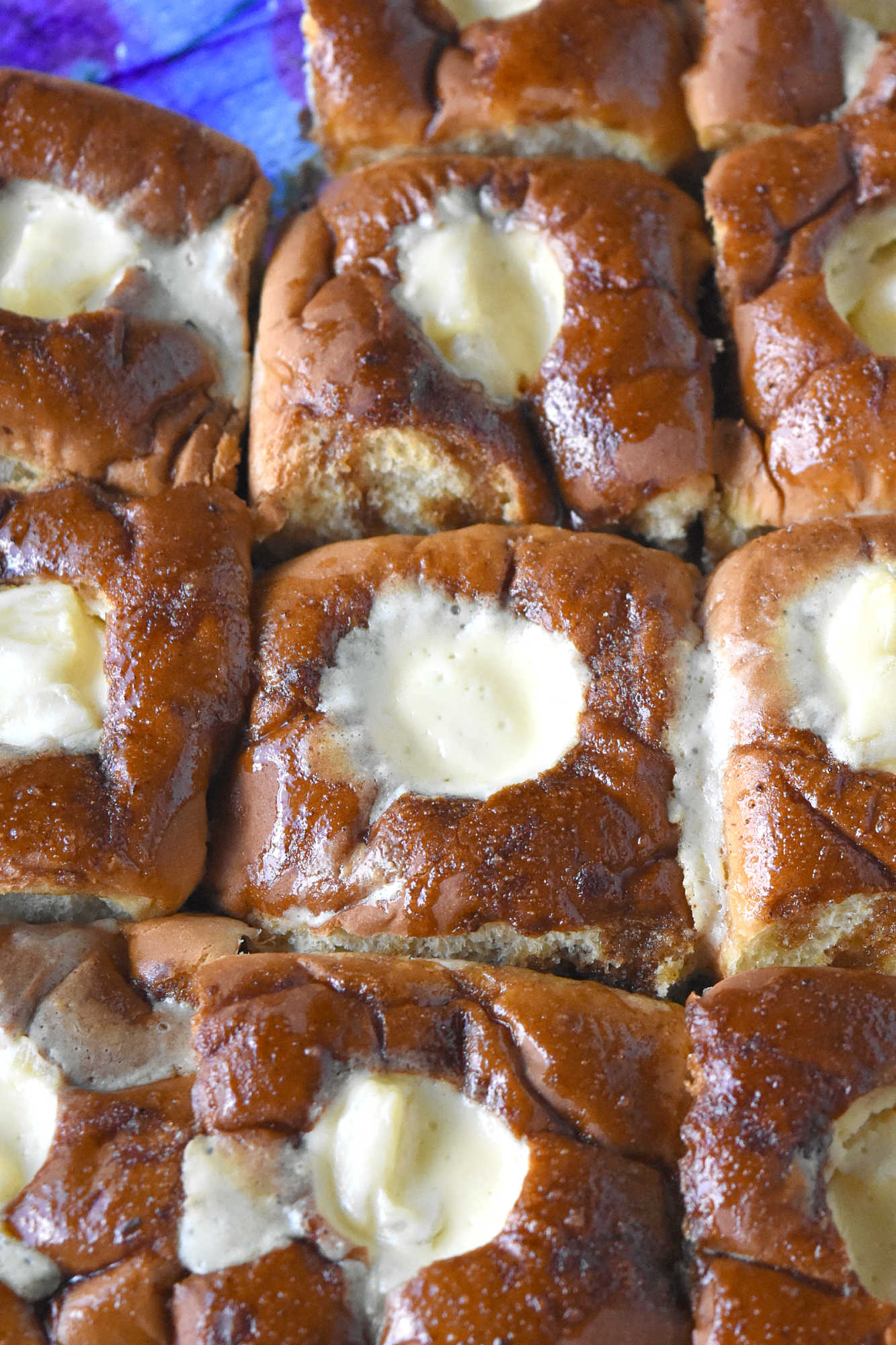 Bring a sweet twist to your brunch with King's Hawaiian Tropical Cheesecake Danish. Each bite blends creamy cheesecake and tropical fruit on fluffy, irresistible pastry. A must-have for your next gathering. #BrunchWeek #KingsofCheesecake #TropicalTreats #DanishDelight #FoodieFaves #IslandBites