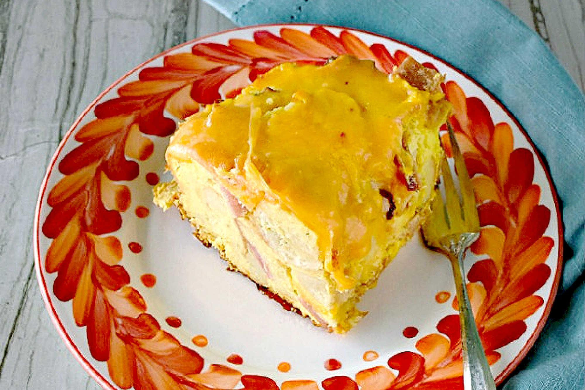 Say goodbye to boring breakfasts and hello to flavor heaven with this Ham and Cheese Strata. Perfect for feeding a crowd or meal prepping for the week ahead. Give it a try!  #MealPrep #FoodPorn #BrunchtimeEats #SavoryBreakfast #CheesyGoodness #FoodieFavs #WeekendBrunchin
