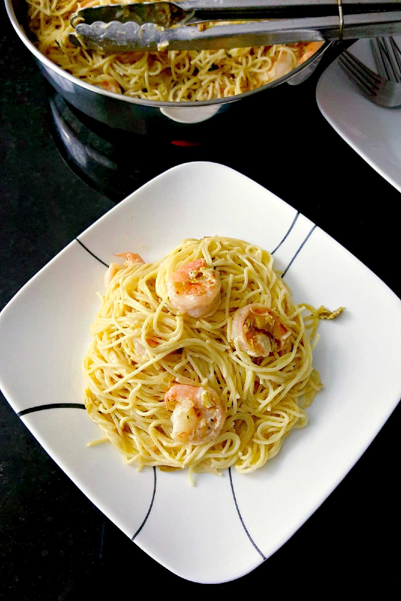 Shrimp and leeks add a savory pop to classic Pasta Carbonara, bringing together velvety sauce, al dente pasta, and fresh flavors in one dish. Ready to try something new? Save this recipe for your next dinner inspiration. #ShrimpCarbonara #PastaCarbonara #SeafoodPasta #ShrimpPasta #CarbonaraRecipe #LeeksRecipe #CreamyPasta #EasyDinnerRecipe #HomemadePasta #WeeknightDinner #DateNightDinner #FoodBlogRecipe #PastaCarbonara #LeekLovers #ItalianFoodie #HomeCookingDelight
