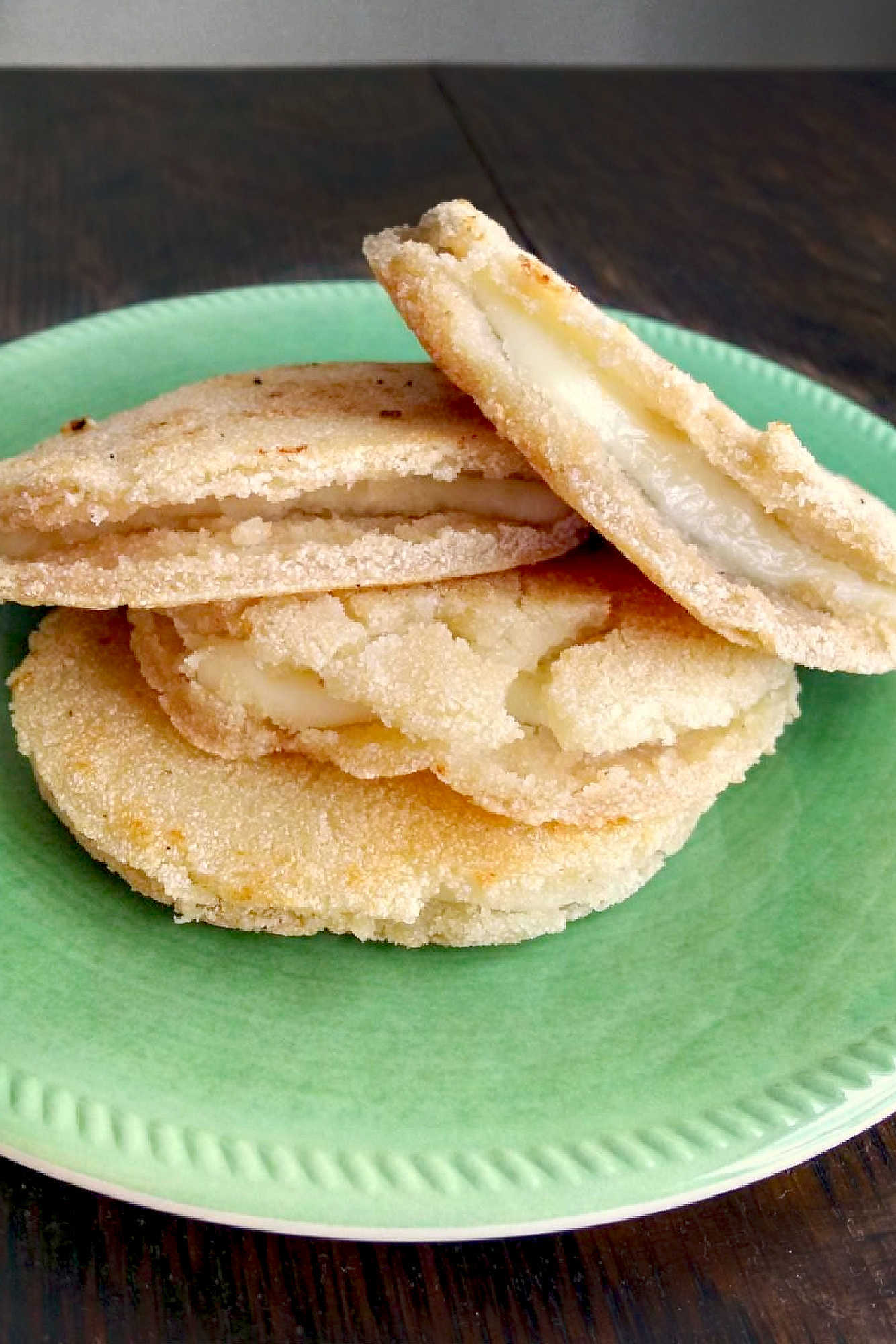 Golden and cheesy, arepas de queso are a true regional Colombian favorite. Enjoy the melt-in-your-mouth taste that brings tradition to your table. #Arepas #CheeseLovers #ComfortFood #ArepasDeQuesoDelight #ColombianCuisine #LatinFoodLovers #CheesyGoodness #FoodieFinds #ArepasDeQueso #ColombianFood #RegionalFavorites #SouthAmericanEats #CheeseLoversUnite
